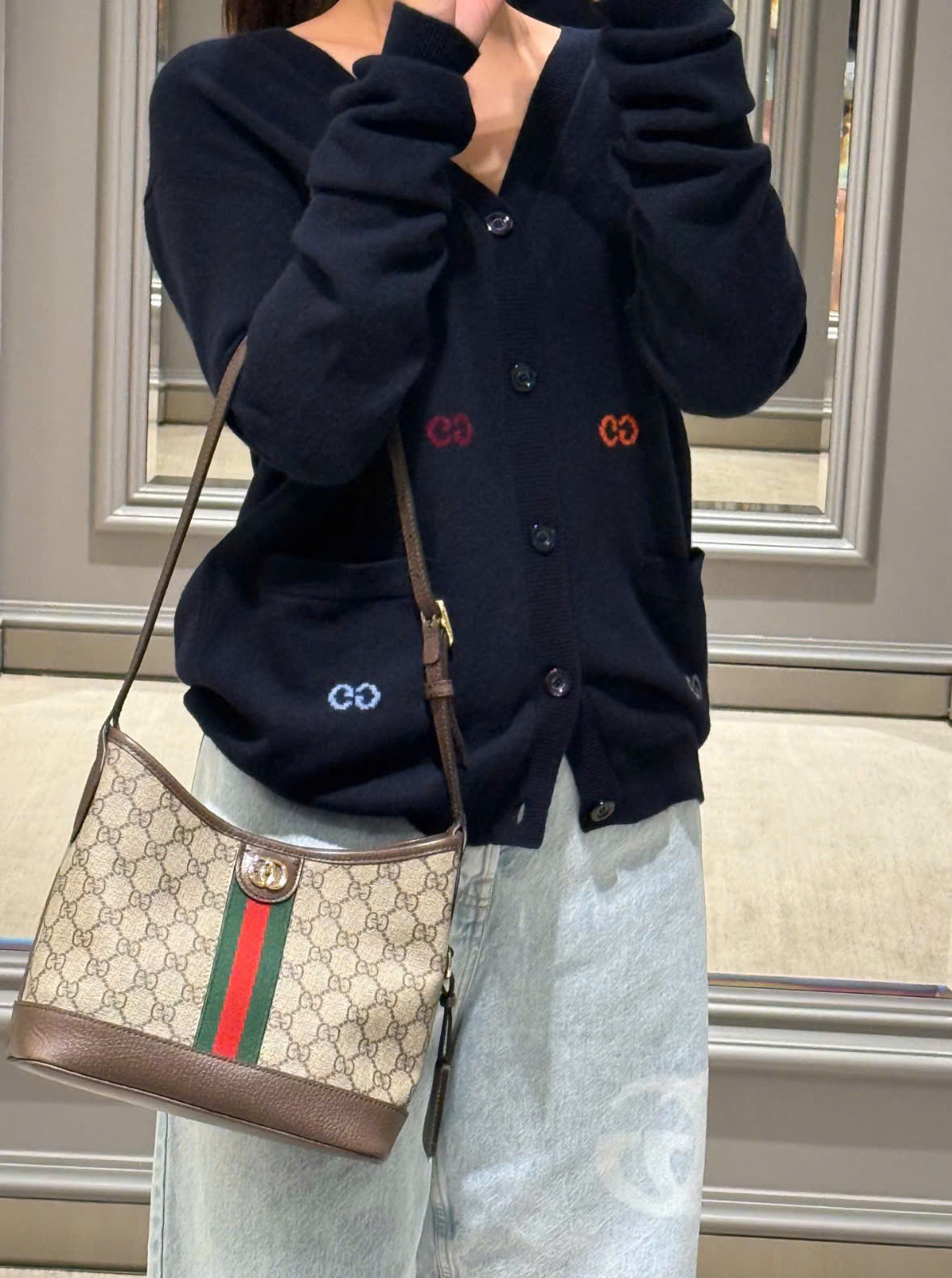 ÁO KHOÁC CARDIGAN GUCCI CASHMERE GG LOGO (NAVY)