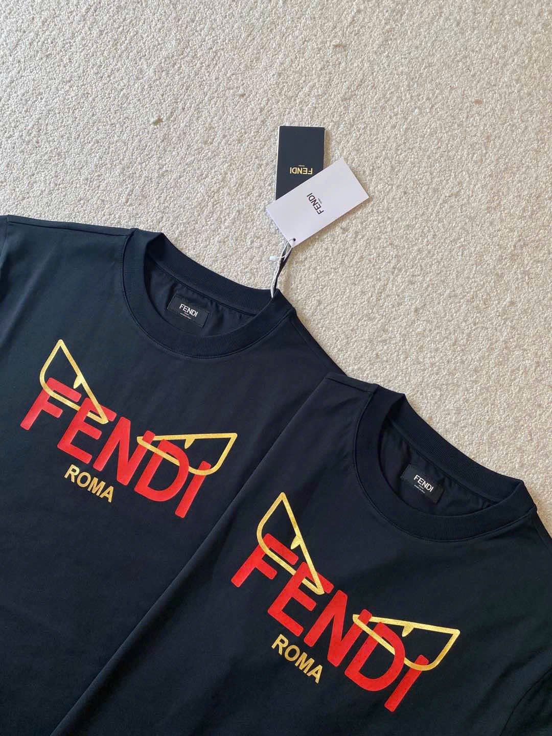 ÁO THUN FENDI NEW YEAR ROMA (BLACK)