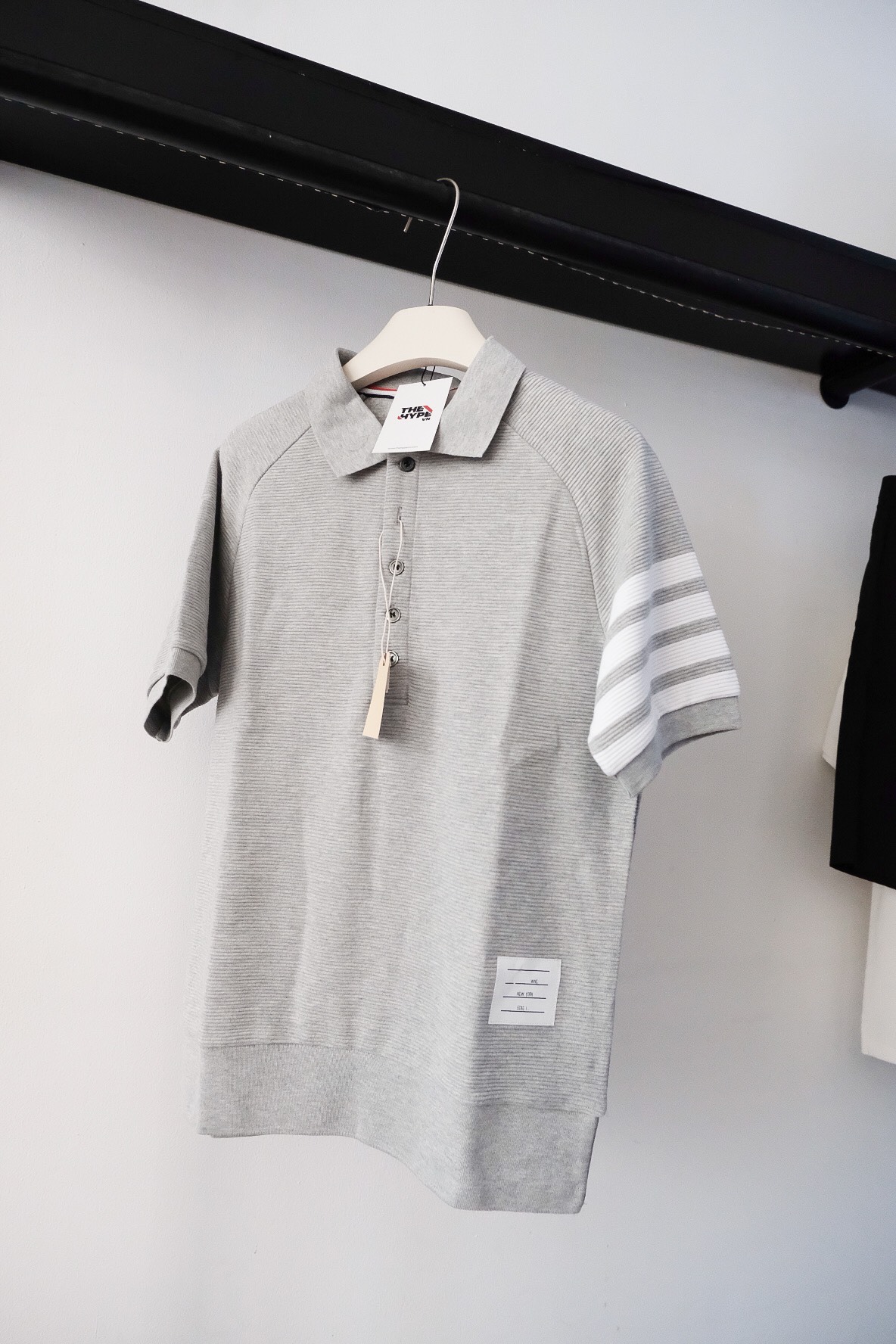 ÁO POLO THOM BROWNE TB OTTOMAN 4 BAR SADDLE (GREY)