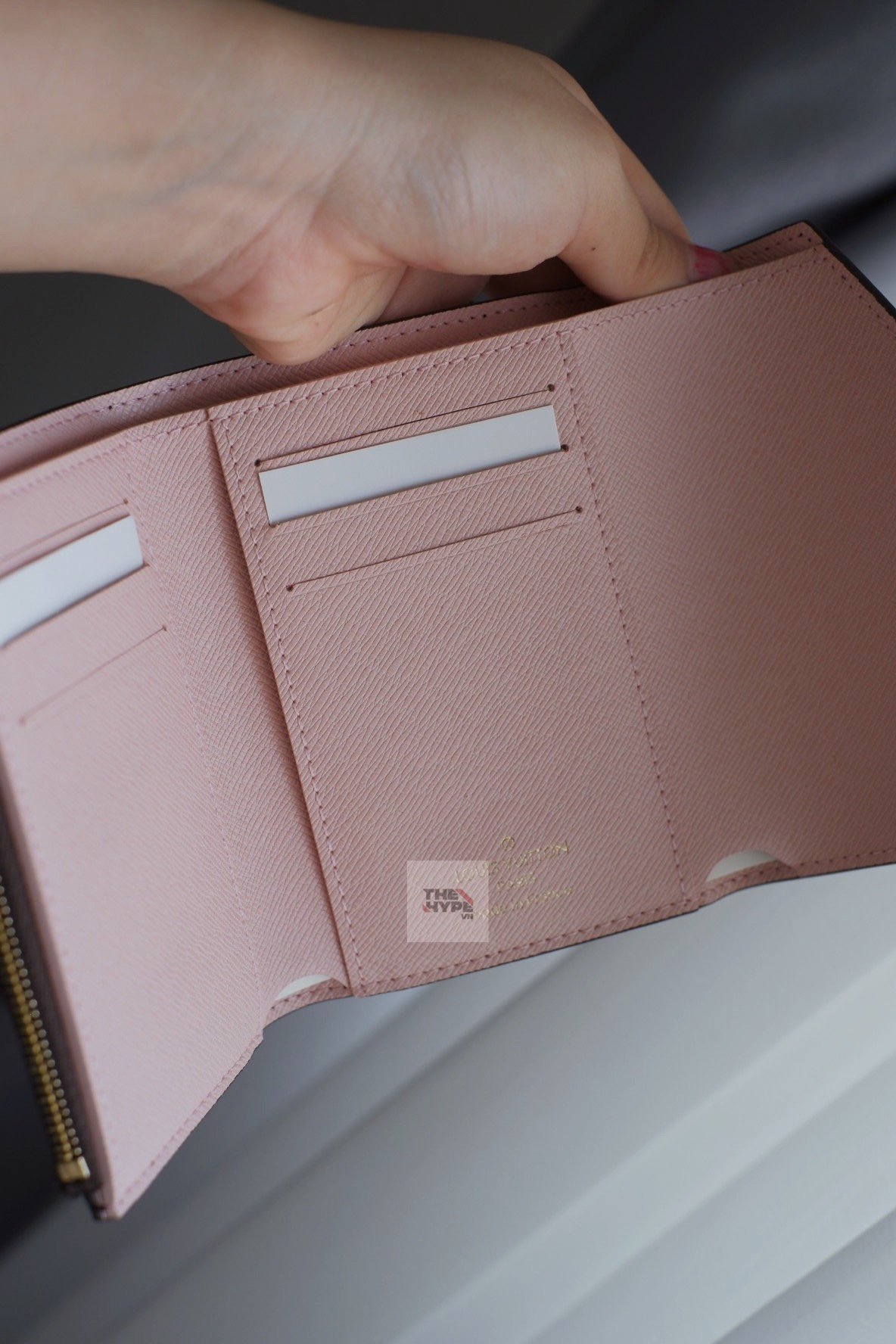 LOUIS VUITTON WALLET - Ví LV Victorine Monogram (Rose) [Mirror Quality]