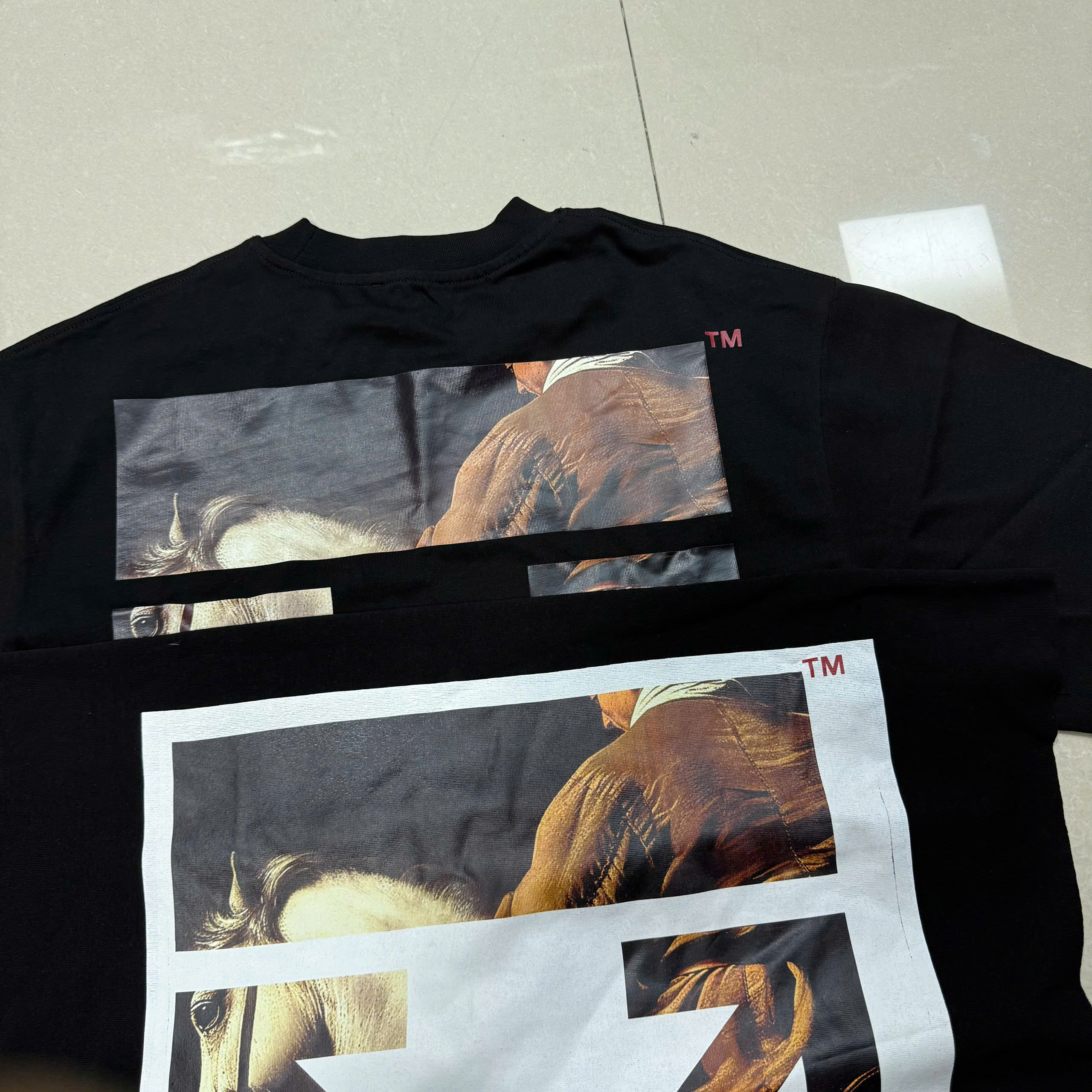 ÁO THUN OFF WHITE HORSE SS26 ( BLACK)