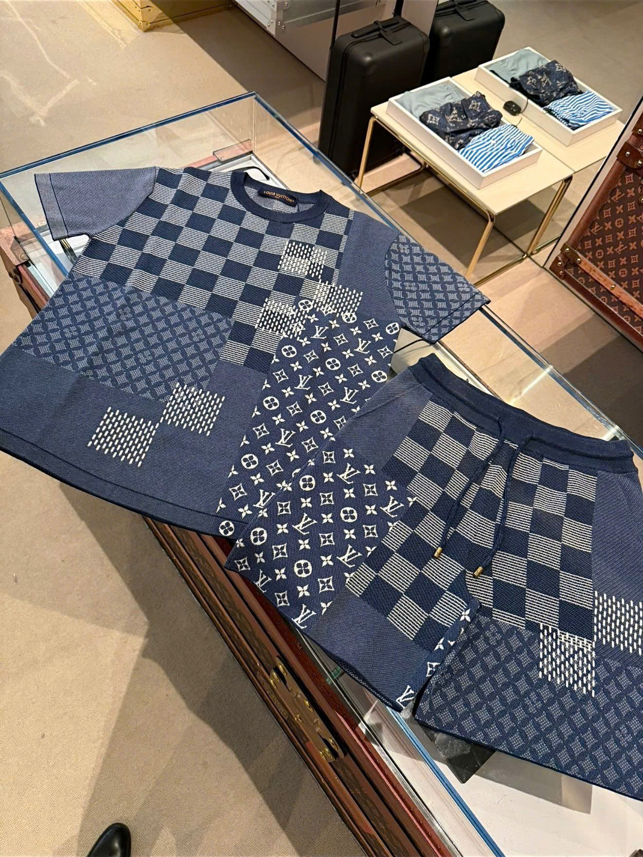 QUÂN KNITTED SHORTS LOUIS VUITTON (BLUE)