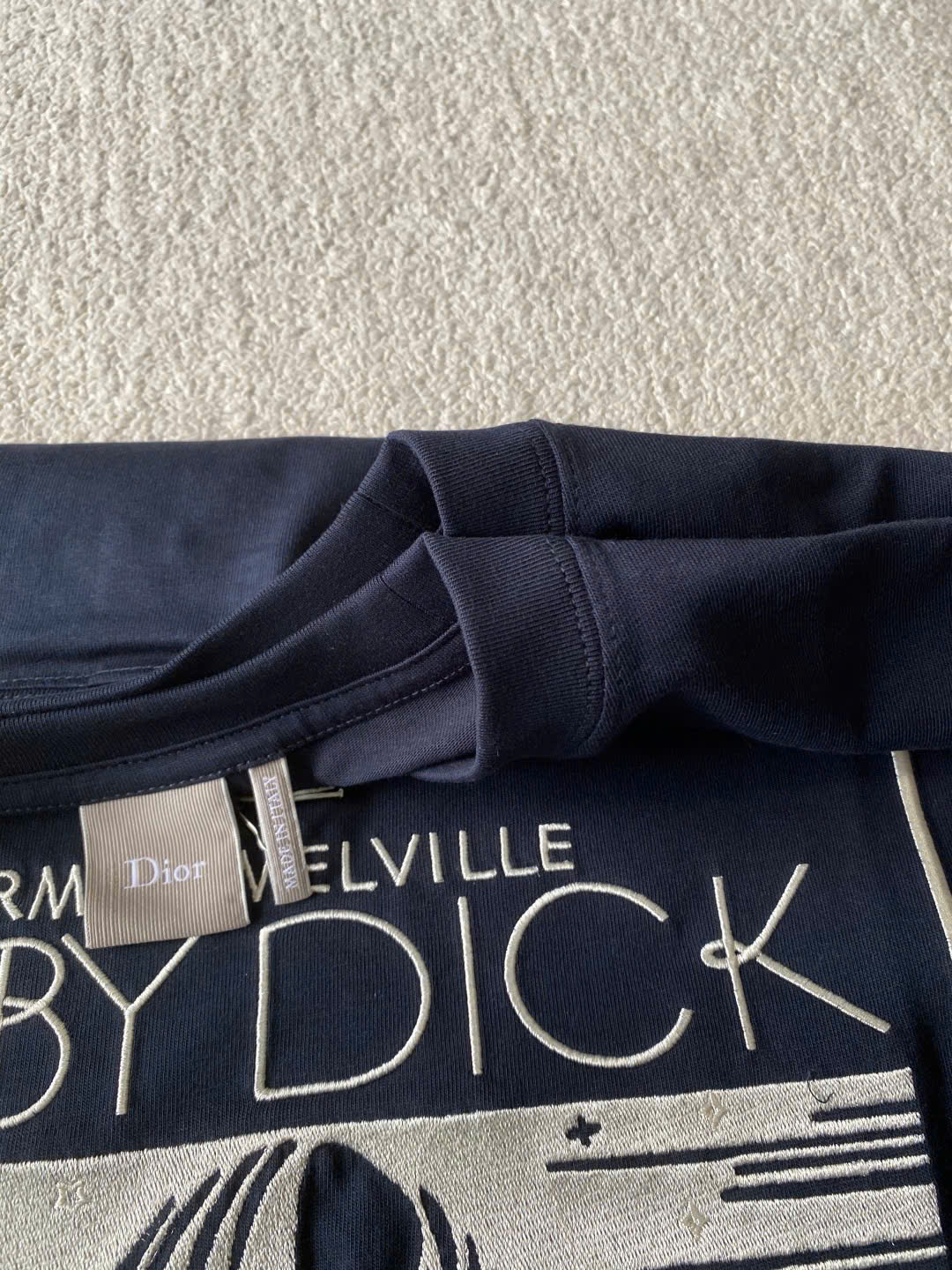 ÁO THUN DIOR BOOK COVER (NAVY)