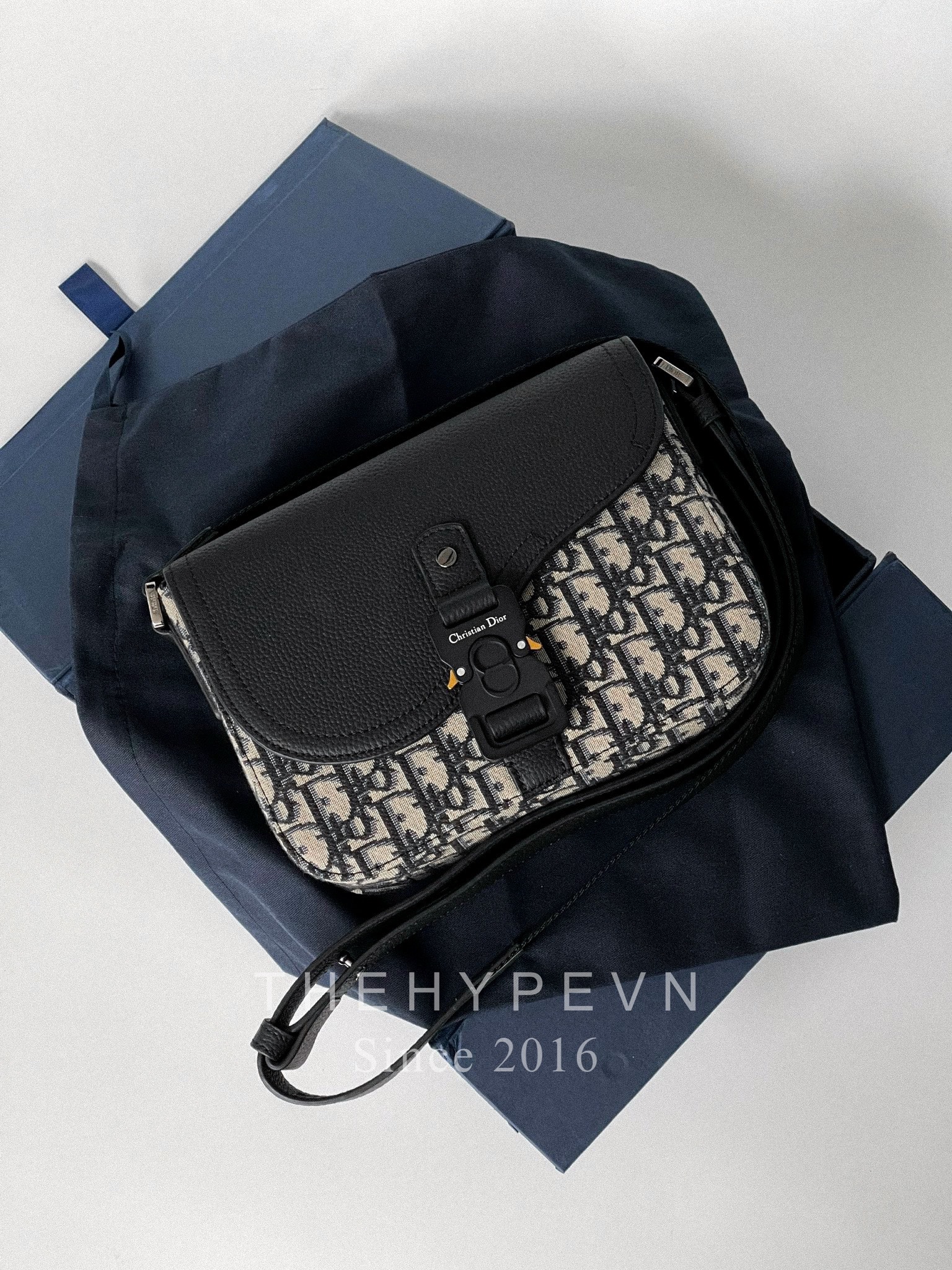 Túi Dior Beige and Black Dior Oblique Jacquard and Black Grained Calfskin (Black) [Mirror Quality]