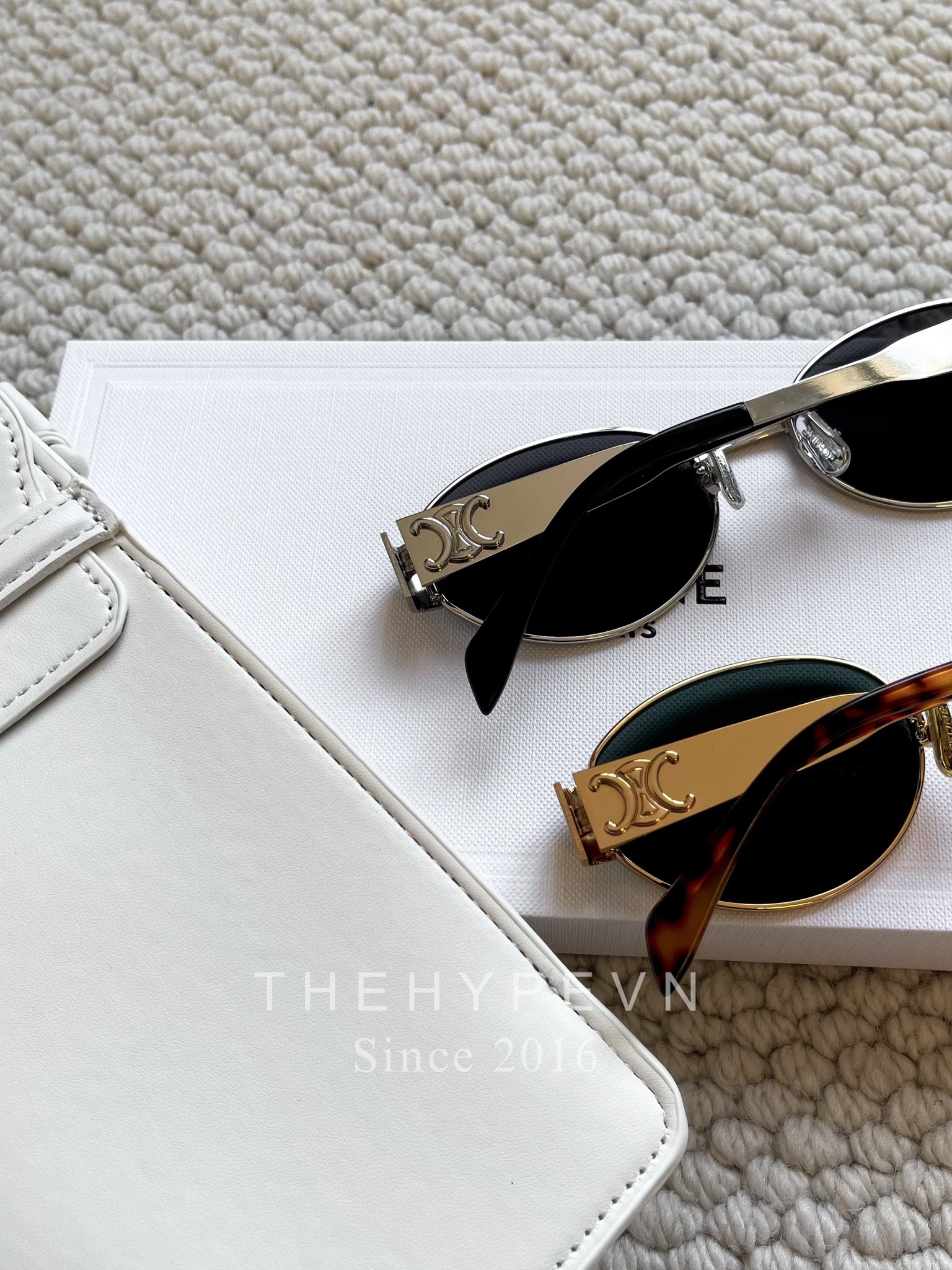 CELINE SUNGLASS - Kính râm Celine Triomphe Oval Frame METAL 01 SUNGLASSES (GOLD / GREEN) [Mirror Quality]