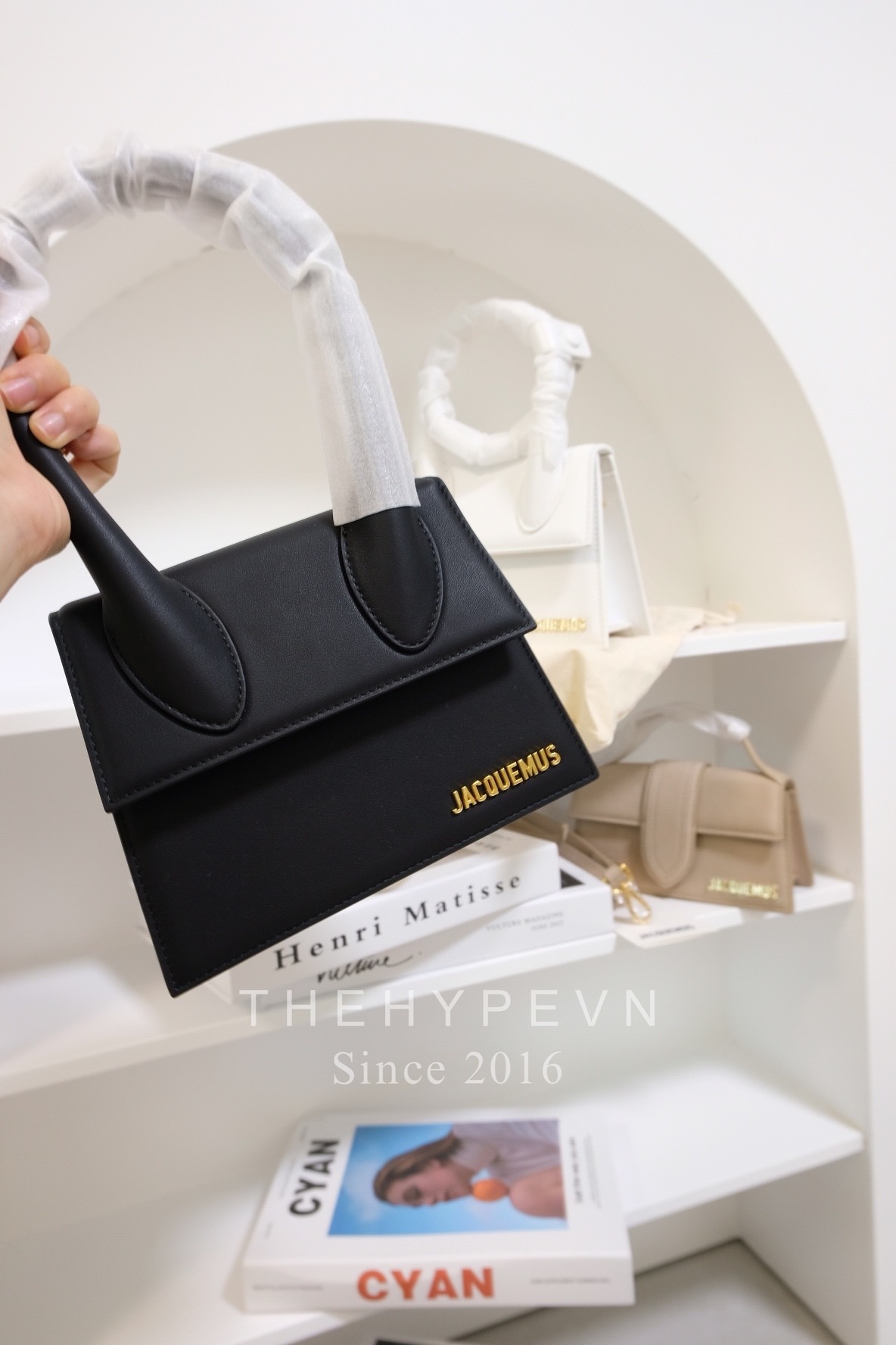 JACQUEMUS BAG - Túi Jacquemus Le Chiquito moyen (Black) [Mirror Quality]