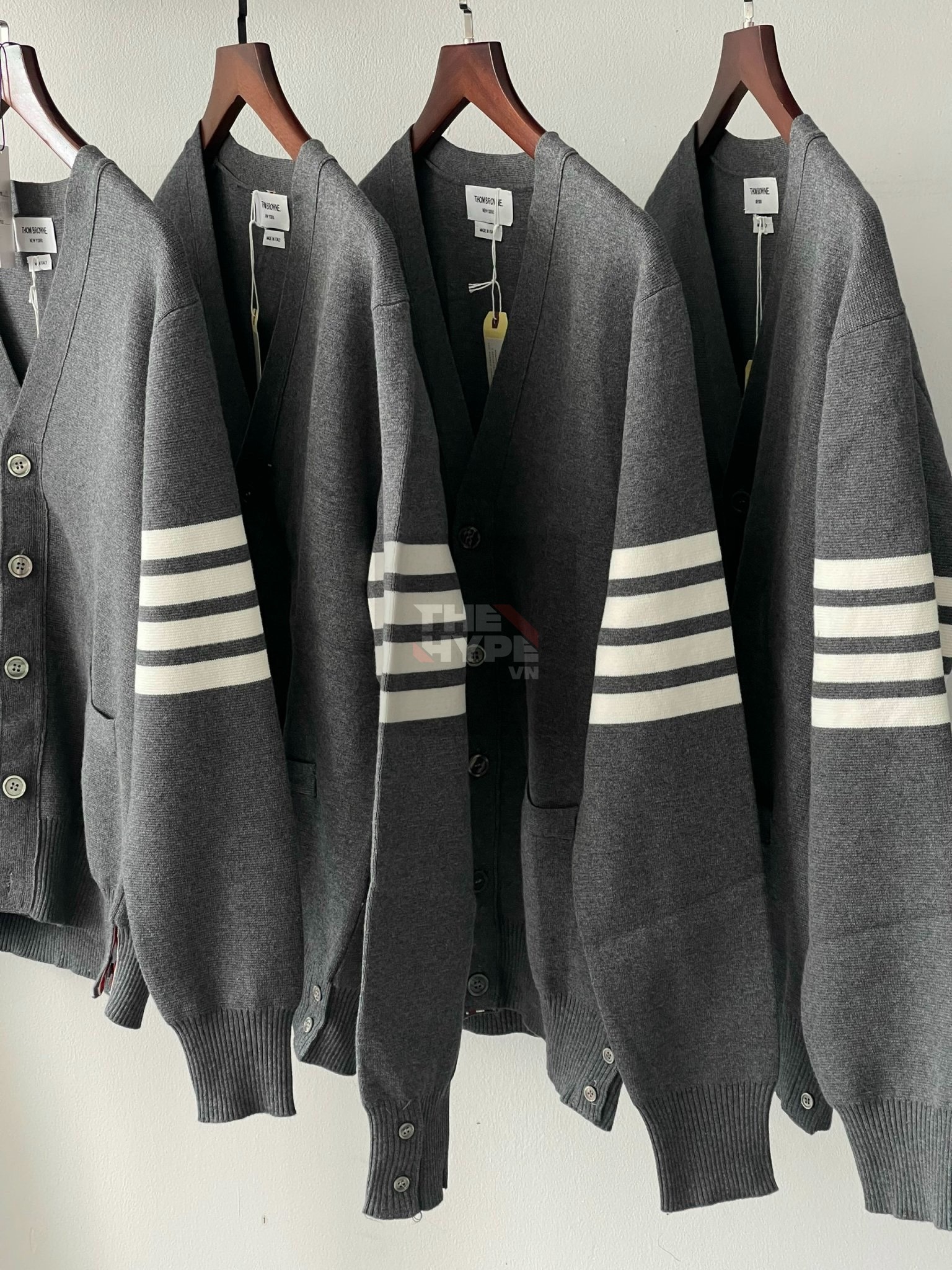 THOM BROWNE CARDIGAN - Áo khoác TB Merino (Xám Đậm) [Mirror quality]