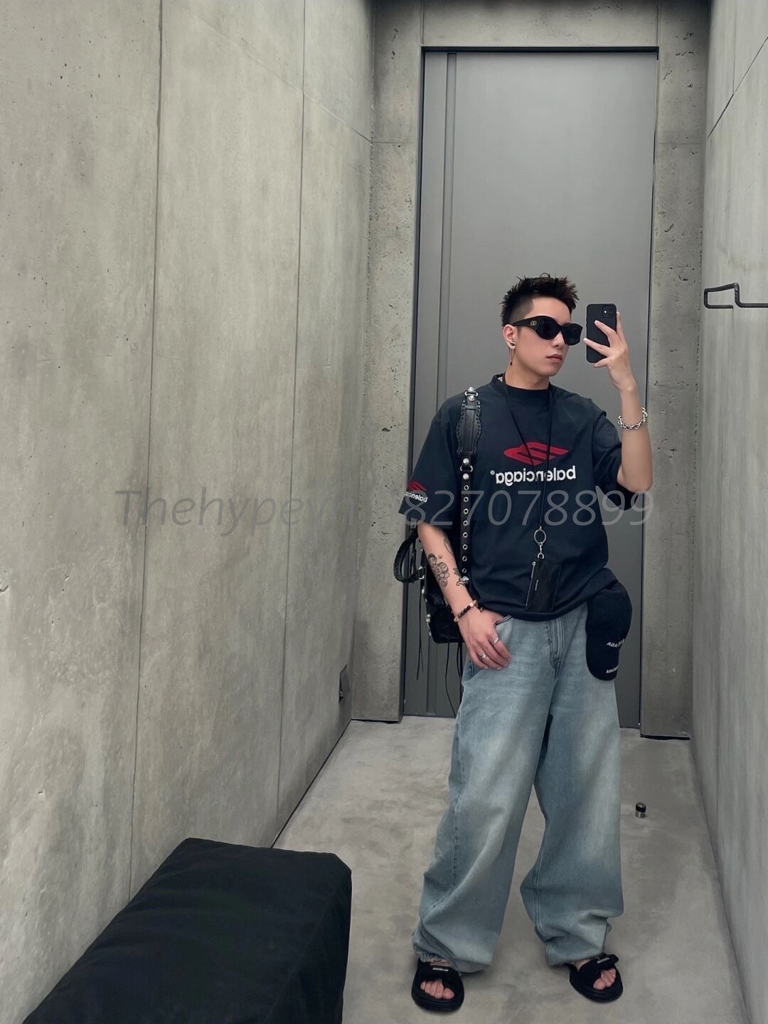 Áo Thun Balenciaga BLCG embroidered Logo 3B (Black) [Mirror Quality]