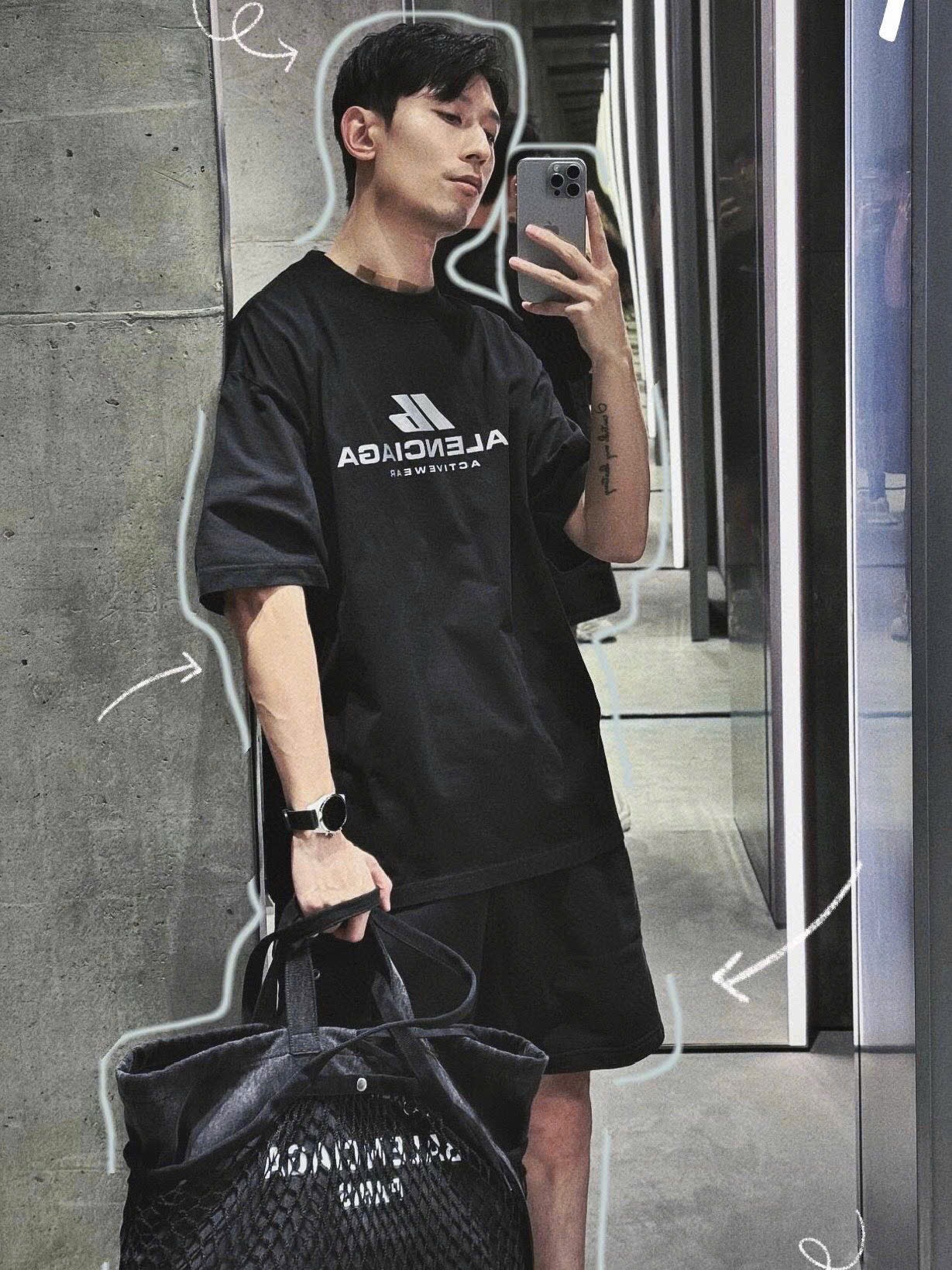 Áo Thun Balenciaga Activewear (Black) [Mirror Quality]