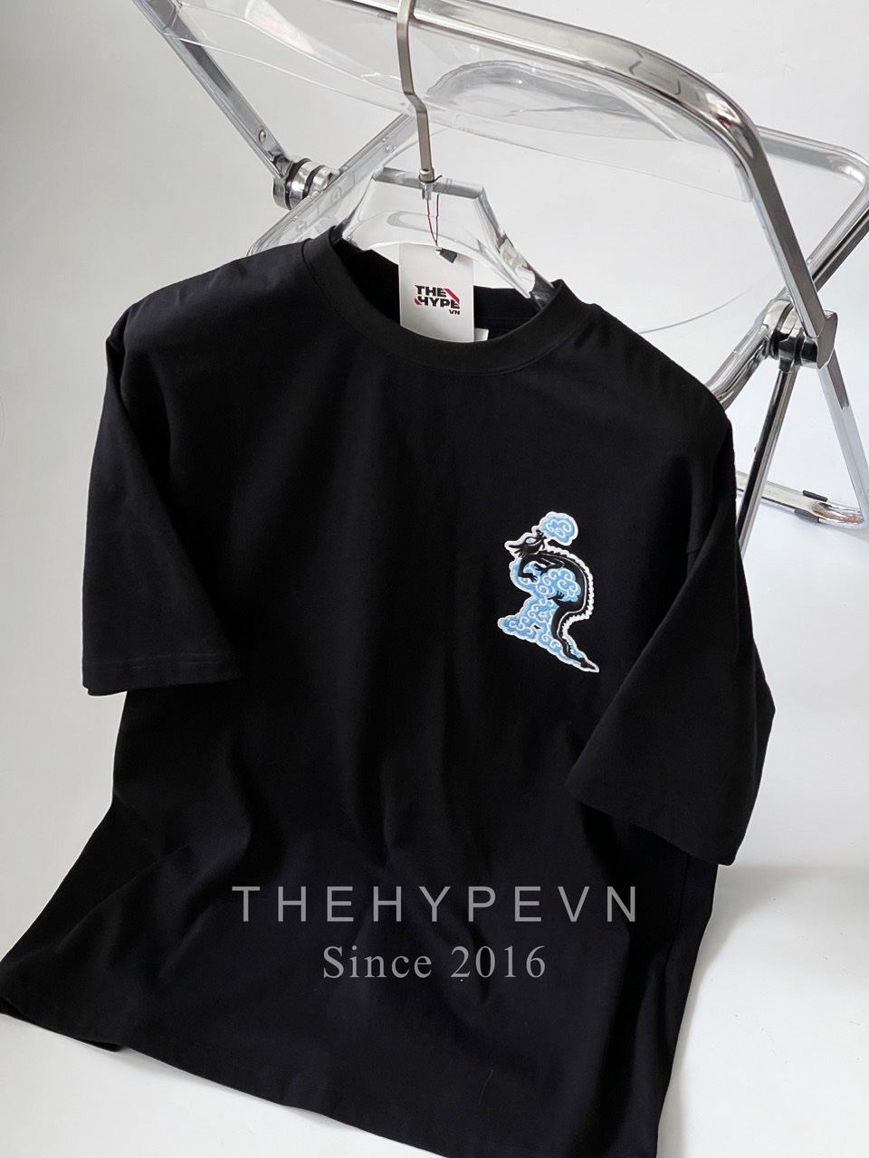 ÁO PHÔNG AMI PARIS DRAGON LOGO SS24 TEE (BLACK)