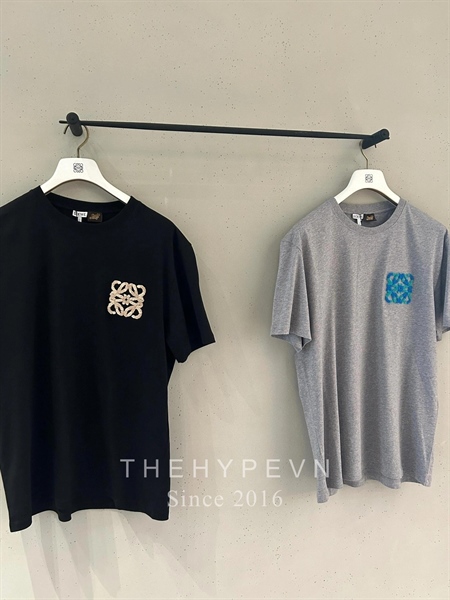 Áo Thun Loewe Anagram cotton relaxed fit (Black) [Mirror Quality]