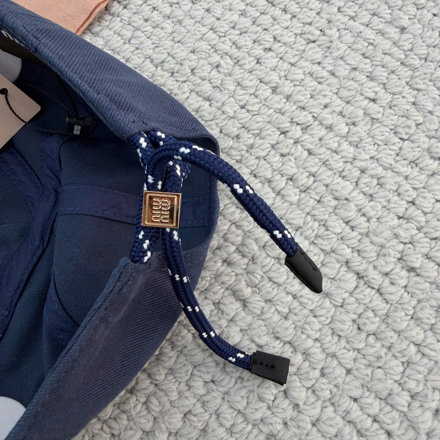 NÓN MIU MIU (NAVY)
