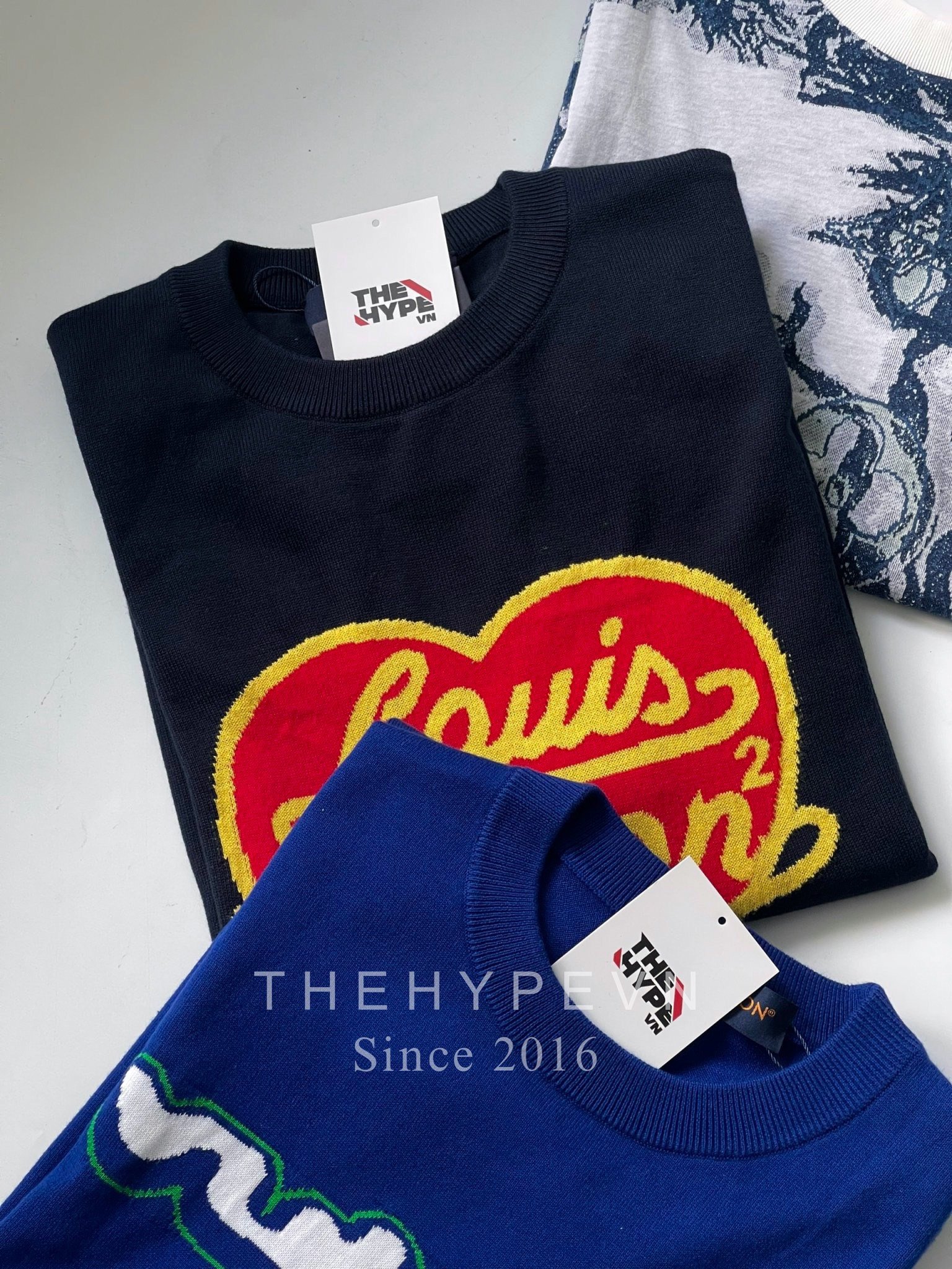 LOUIS VUITTON TEE - Áo LV Intarsia Jacquard Heart (Navy) [Mirror Quality]