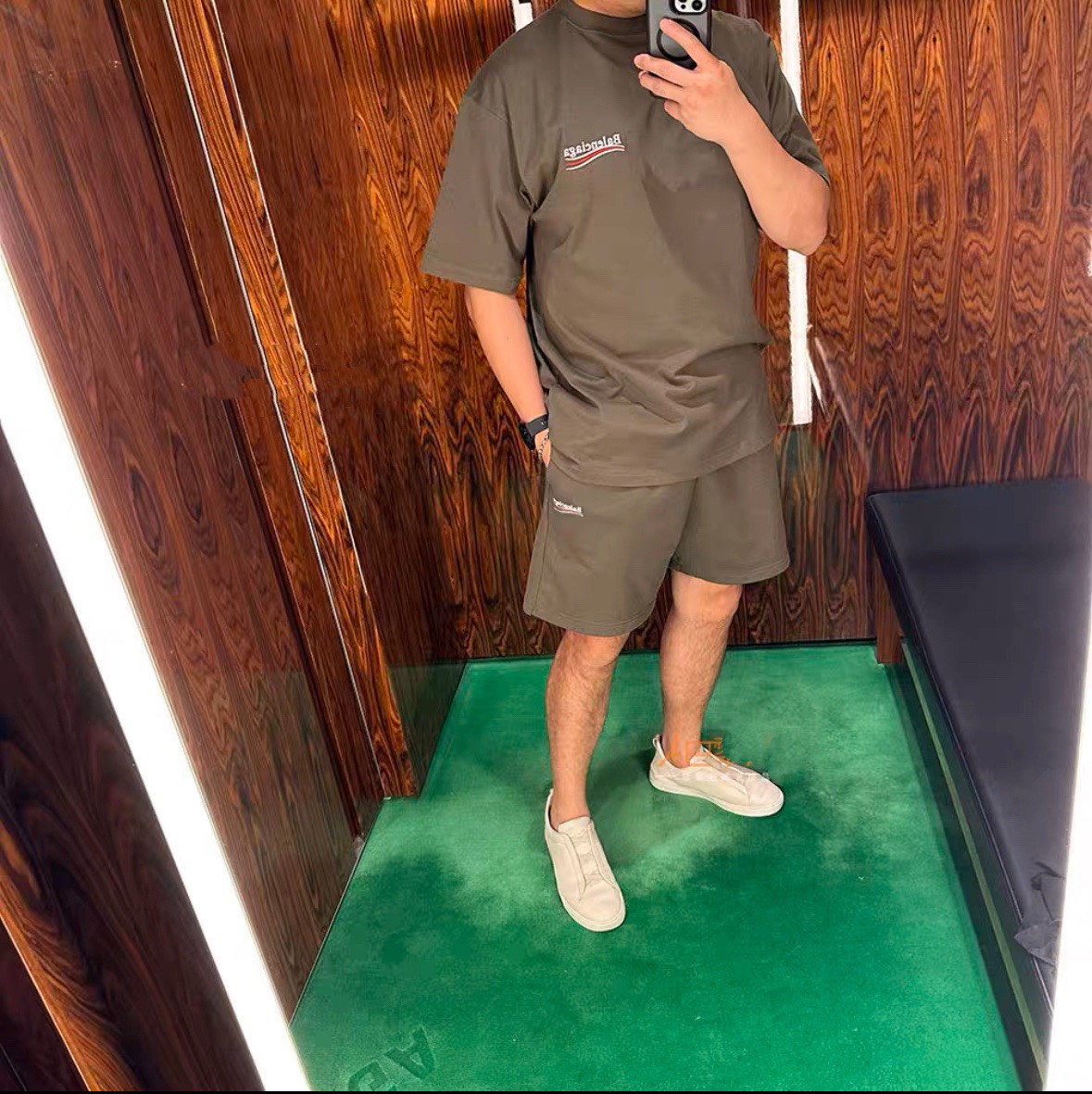 Quần Shorts Balenciaga BLCG logo-print track (Green) [Mirror Quality]