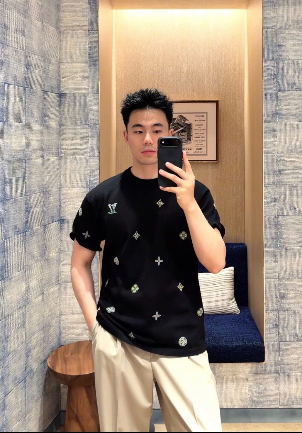 ÁO THUN EMBELLISHED SHORT-SLEEVED CREWNECK