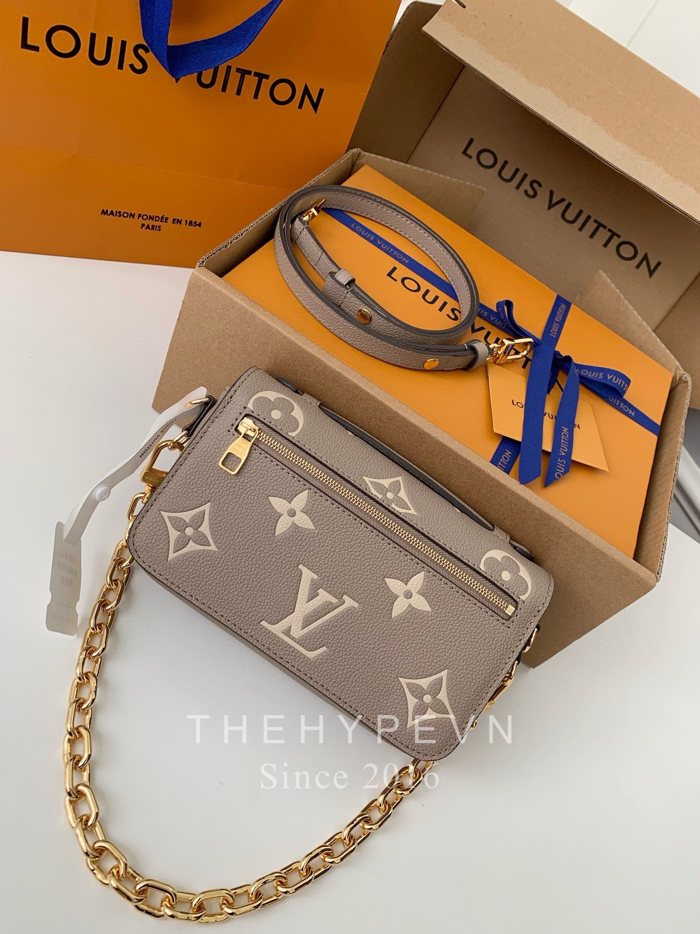 LOUIS VUITTON BAG - Túi LV Pochette Métis East West (Cream) [Mirror Quality]