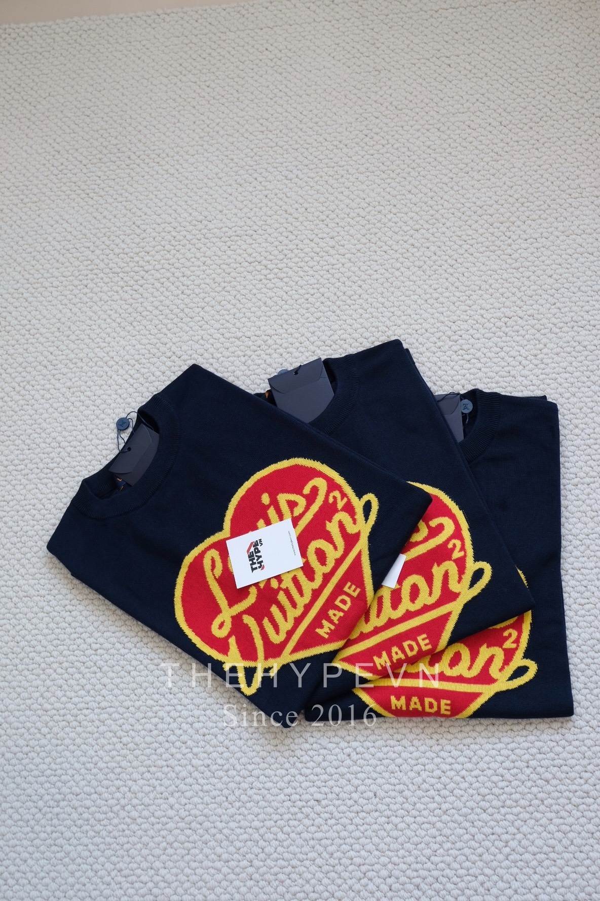 LOUIS VUITTON TEE - Áo LV Intarsia Jacquard Heart (Navy) [Mirror Quality]