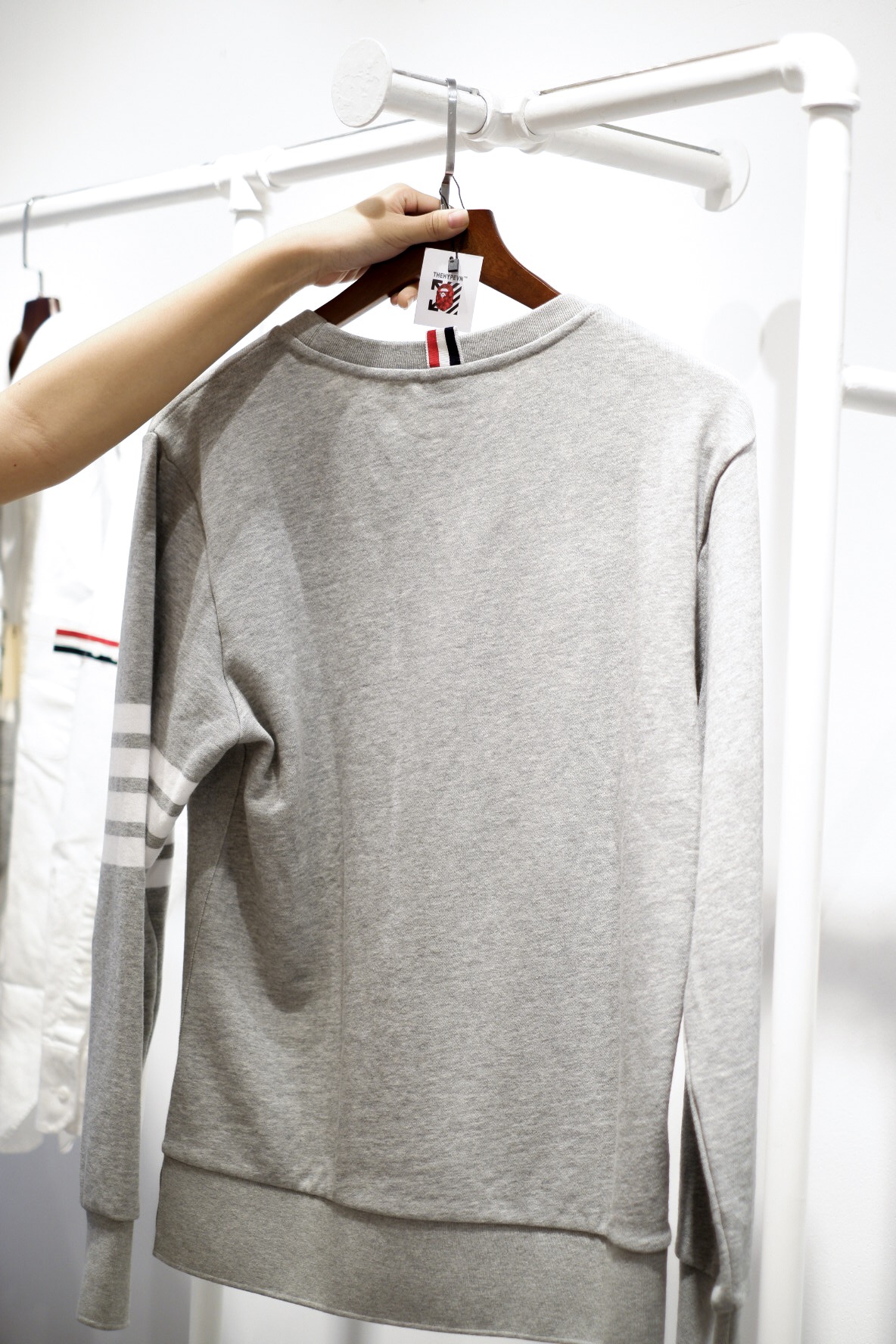 THOM BROWNE SWEATER - Áo tay dài Thom Browne (Grey) [Mirror Quality]