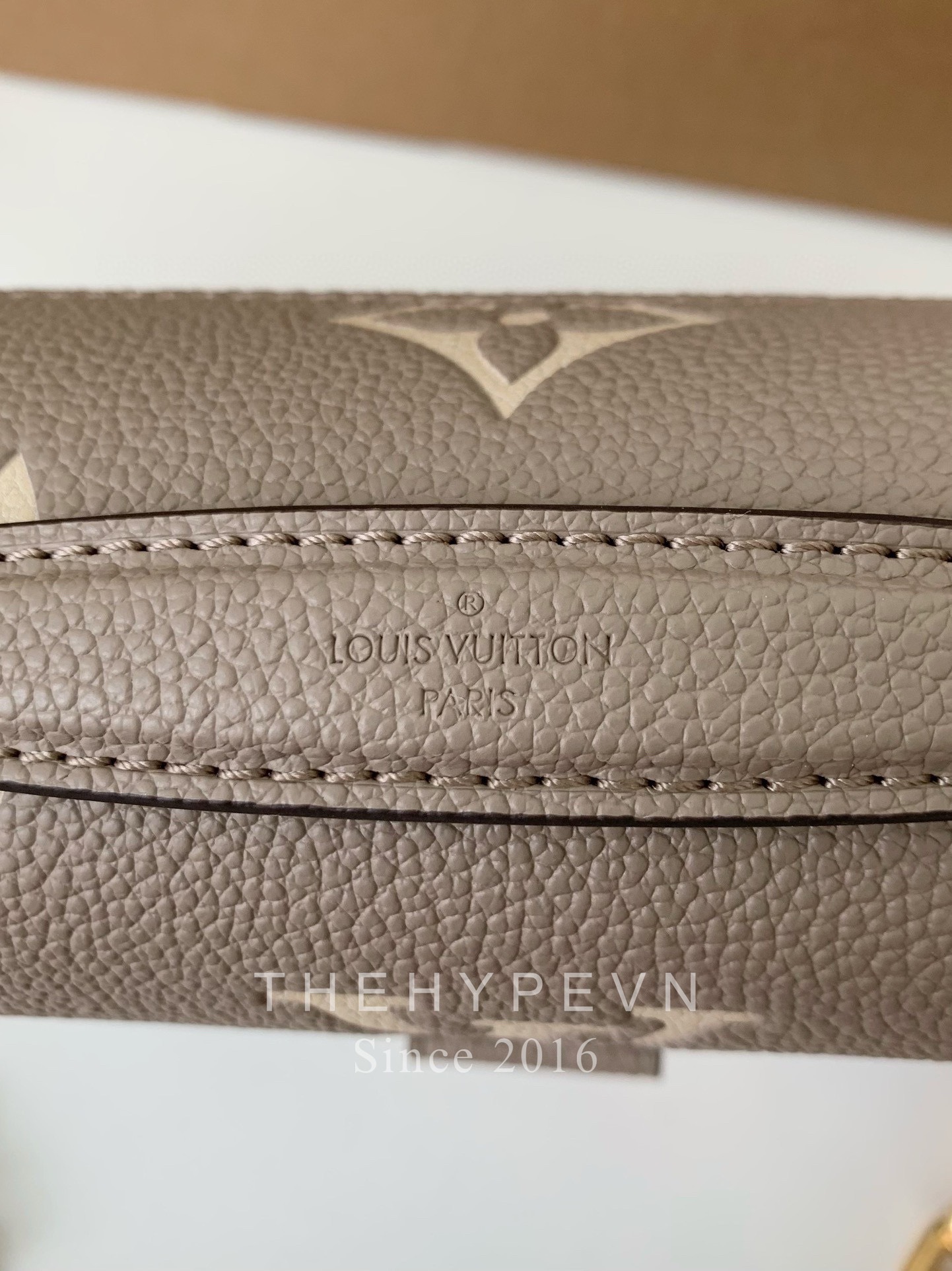 LOUIS VUITTON BAG - Túi LV Pochette Métis East West (Cream) [Mirror Quality]