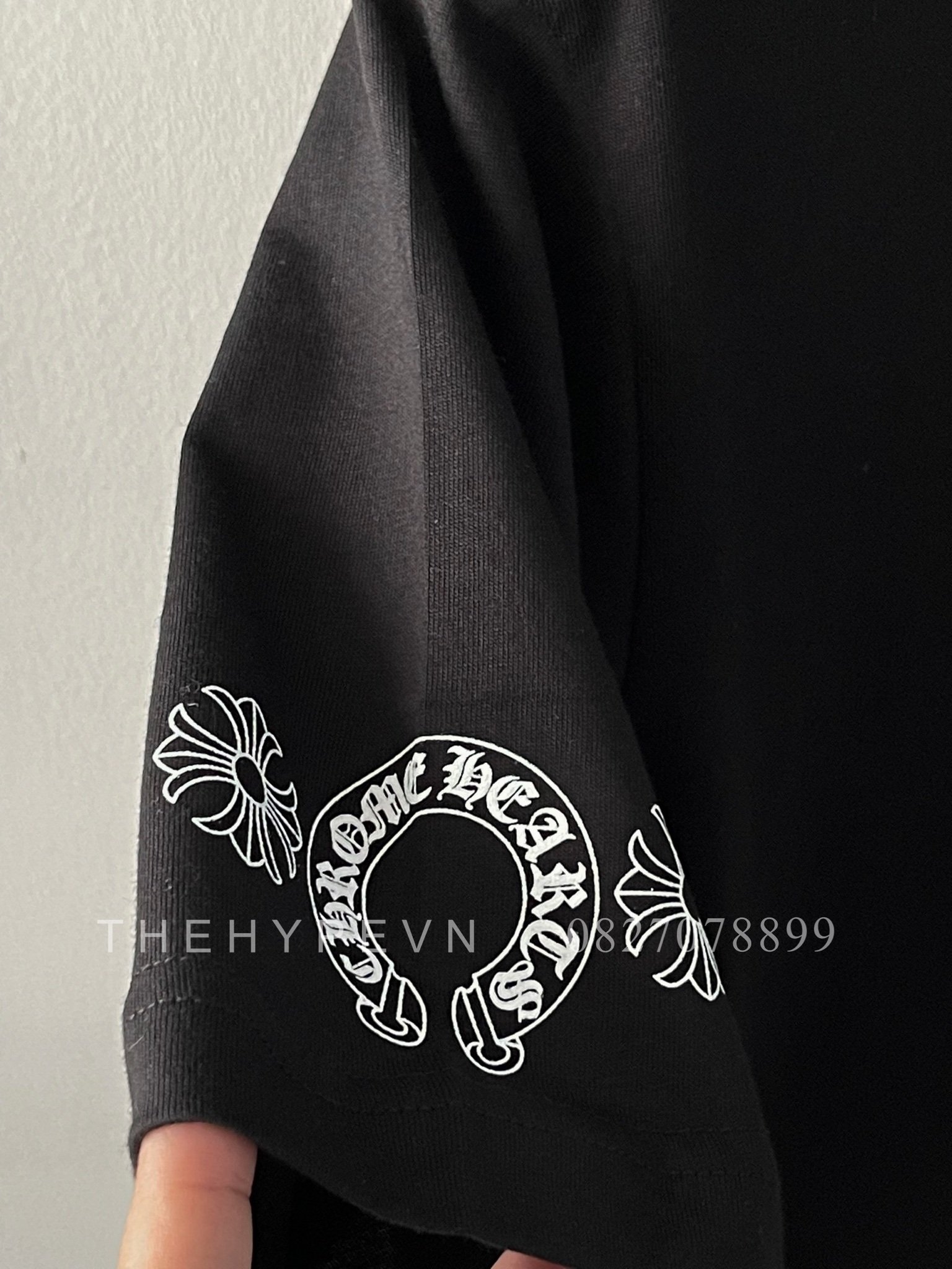 Áo Thun Chrome Hearts CH Horseshoe Logo Pocket (Black) [Mirror Quality]