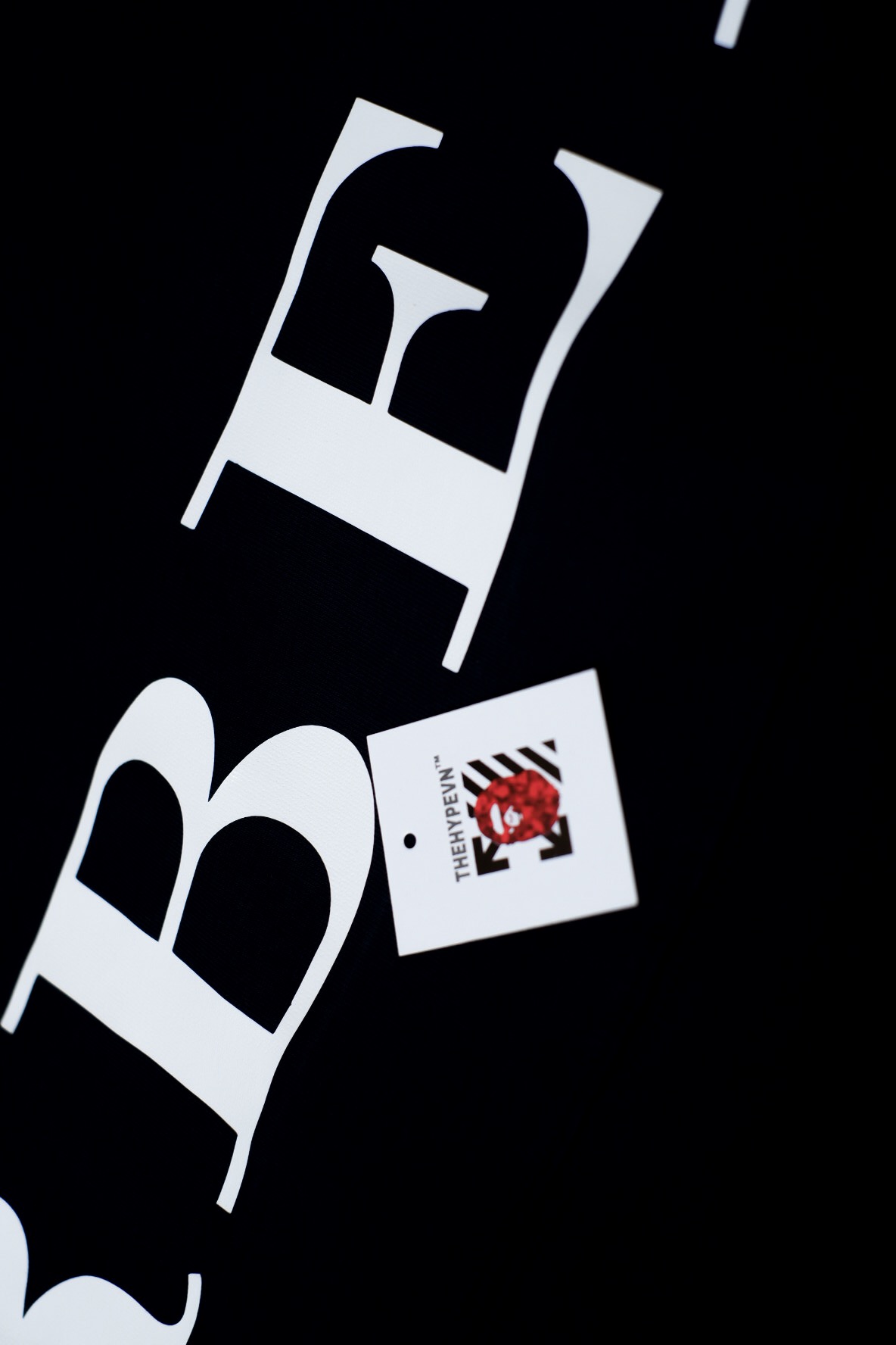 BURBERRY SWEATER - Áo tay dài BBR Back Logo (black) [Mirror Quality]
