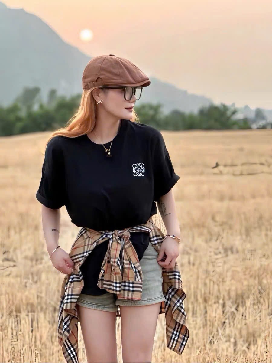 Áo Thun Loewe Logo Regular Fit (Black) [Mirror Quality]
