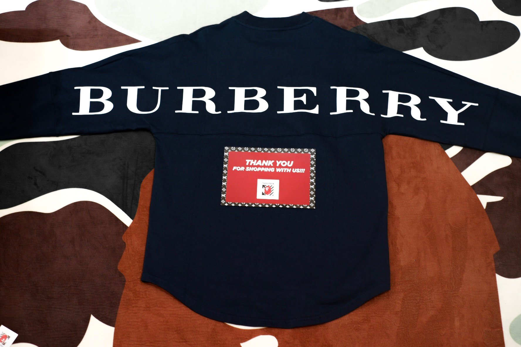 BURBERRY SWEATER - Áo tay dài BBR Back Logo (black) [Mirror Quality]