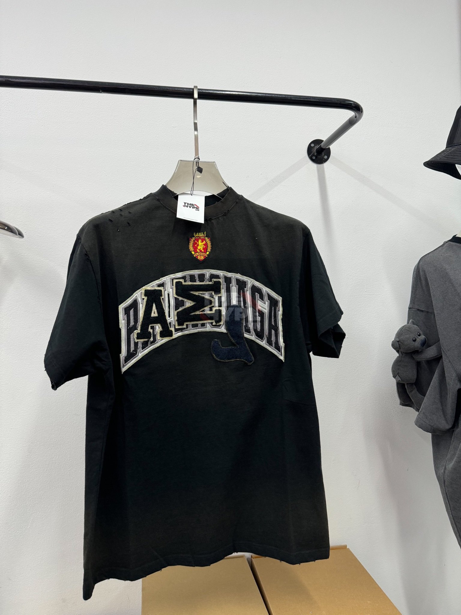 BALENCIAGA TEE - Áo Thun BLCG Distressed Logo-Appliquéd Cotton-Jersey (Black) [MIRROR QUALITY]