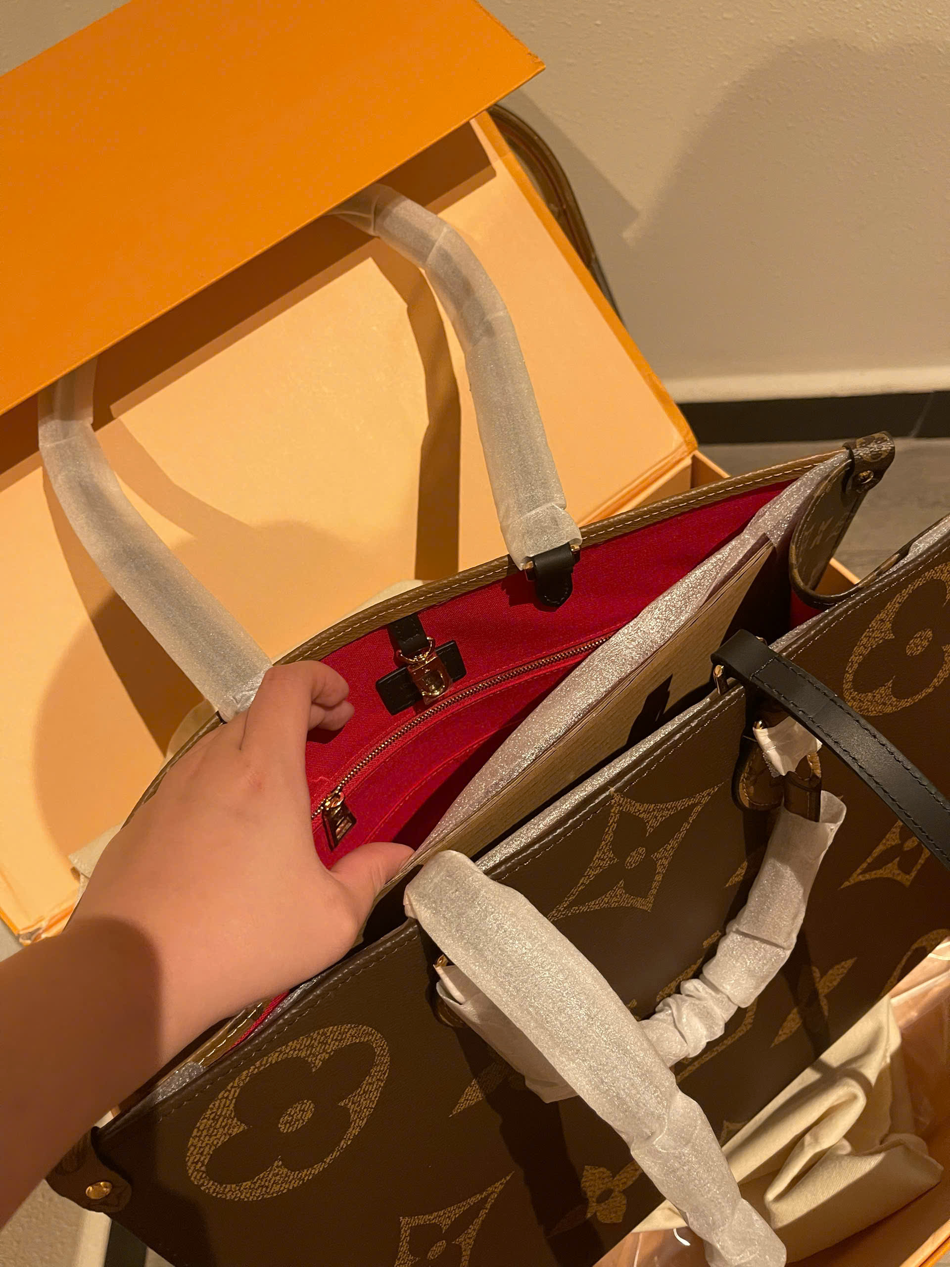 TÚI LOUIS VUITTON ONTHEGO GM