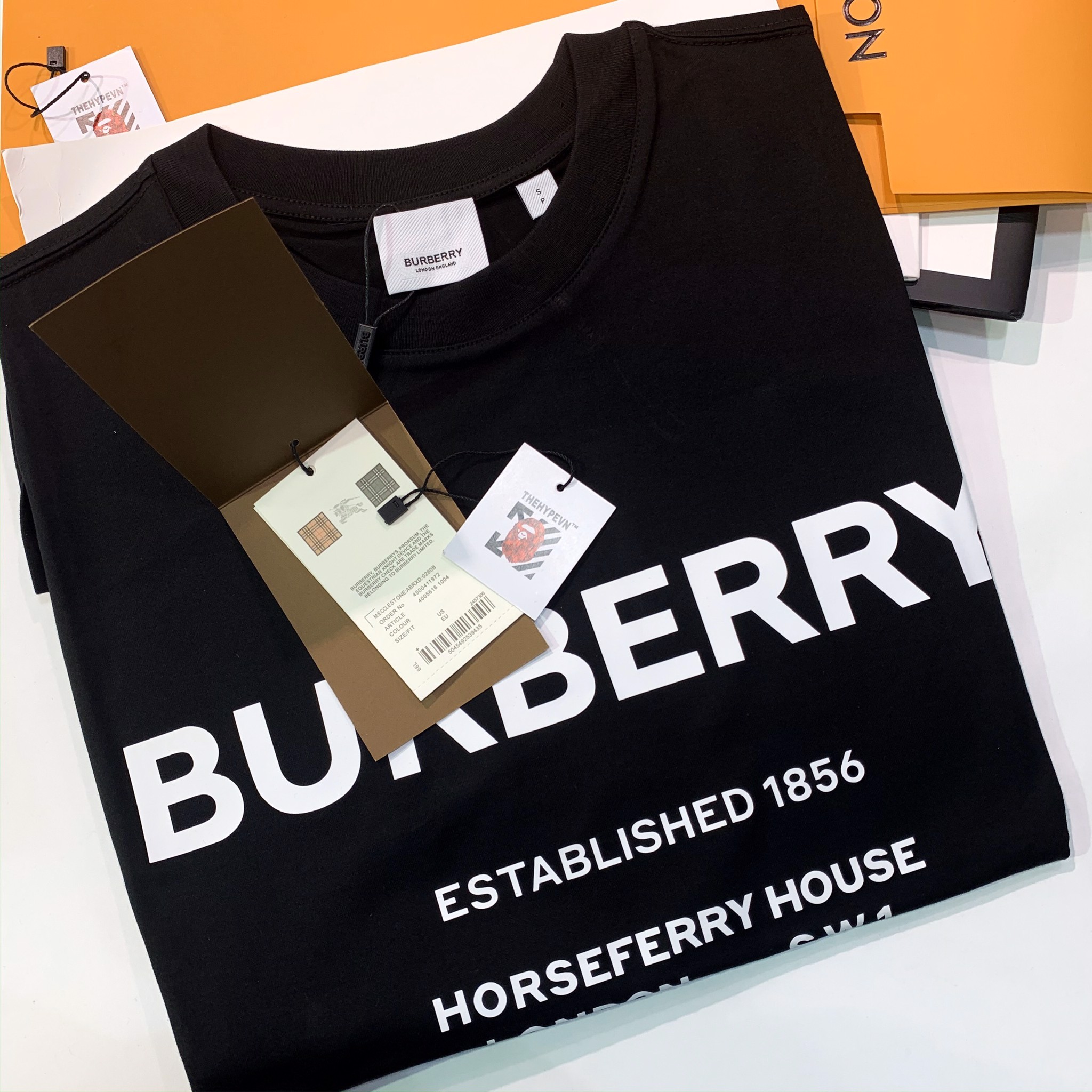 BURBERRY TEE - Áo BBR Horseferry Print Cotton (Black) [Mirror Quality]