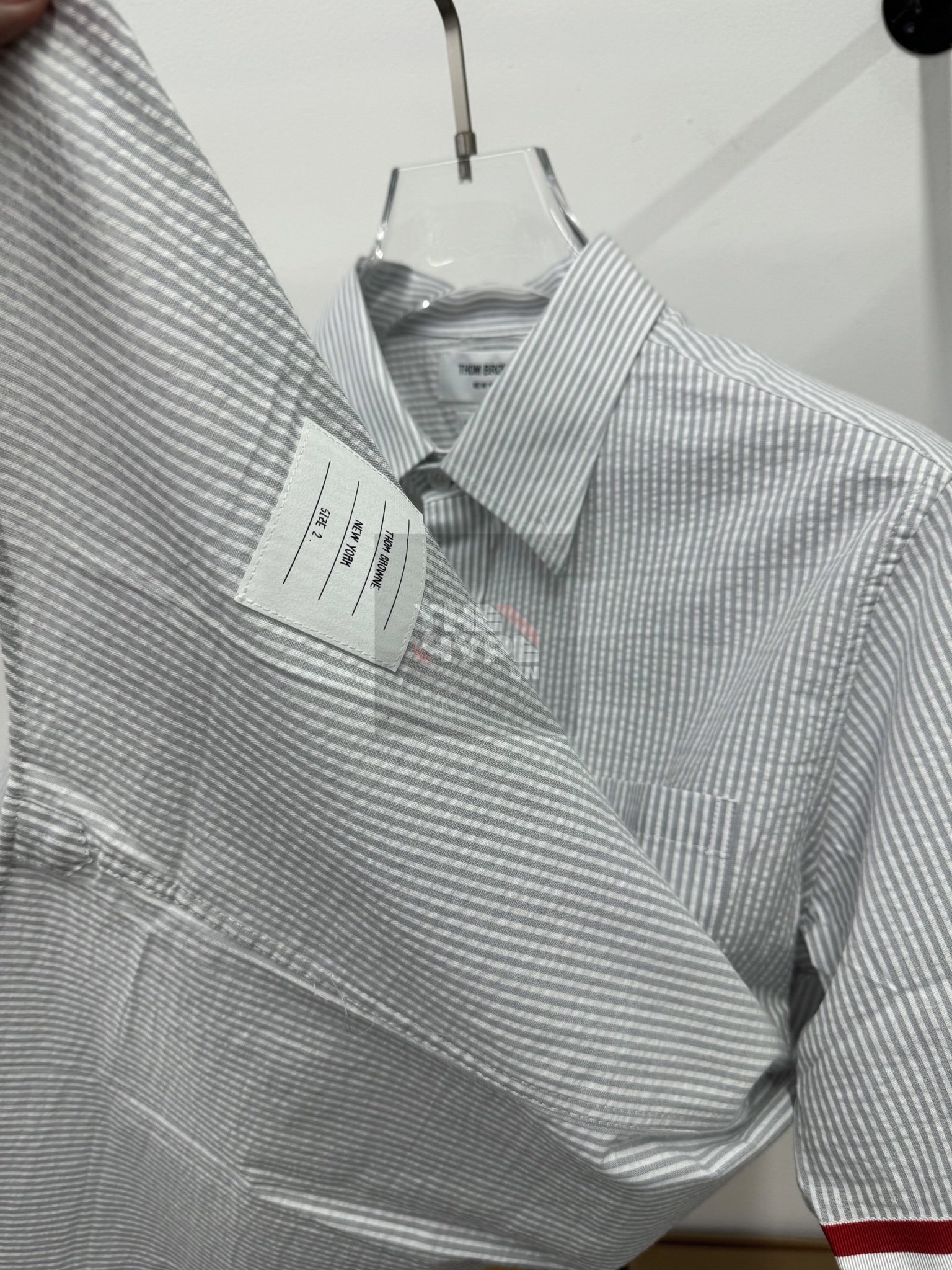 THOM BROWNE SHIRT - Áo sơ mi Thom Browne Medium Grey Cotton (Sọc tay ngắn) [Mirror Quality]
