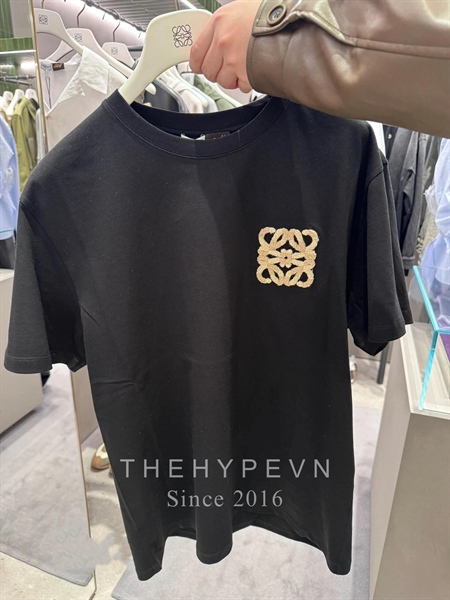 Áo Thun Loewe Anagram cotton relaxed fit (Black) [Mirror Quality]
