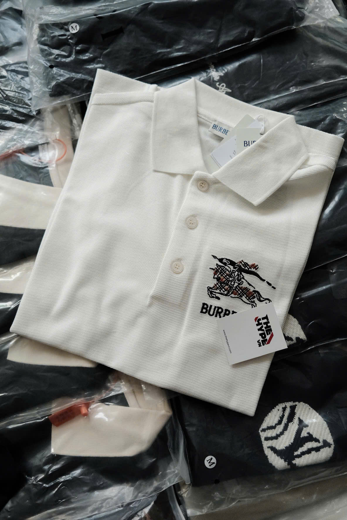ÁO POLO BURBERRY SKETCH KNIGHT (WHITE)