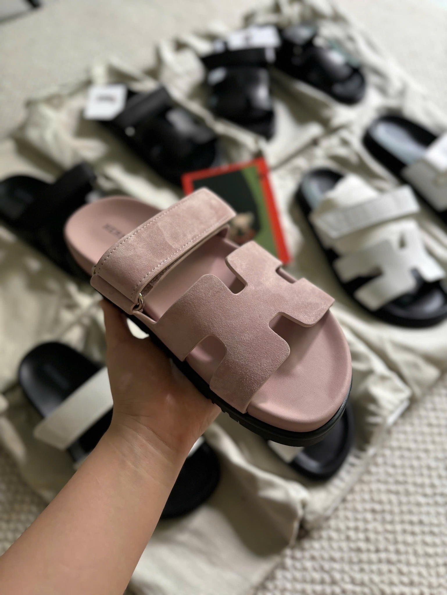 SANDAL HERMES CHYPRE (ROSE PORCELAINE)
