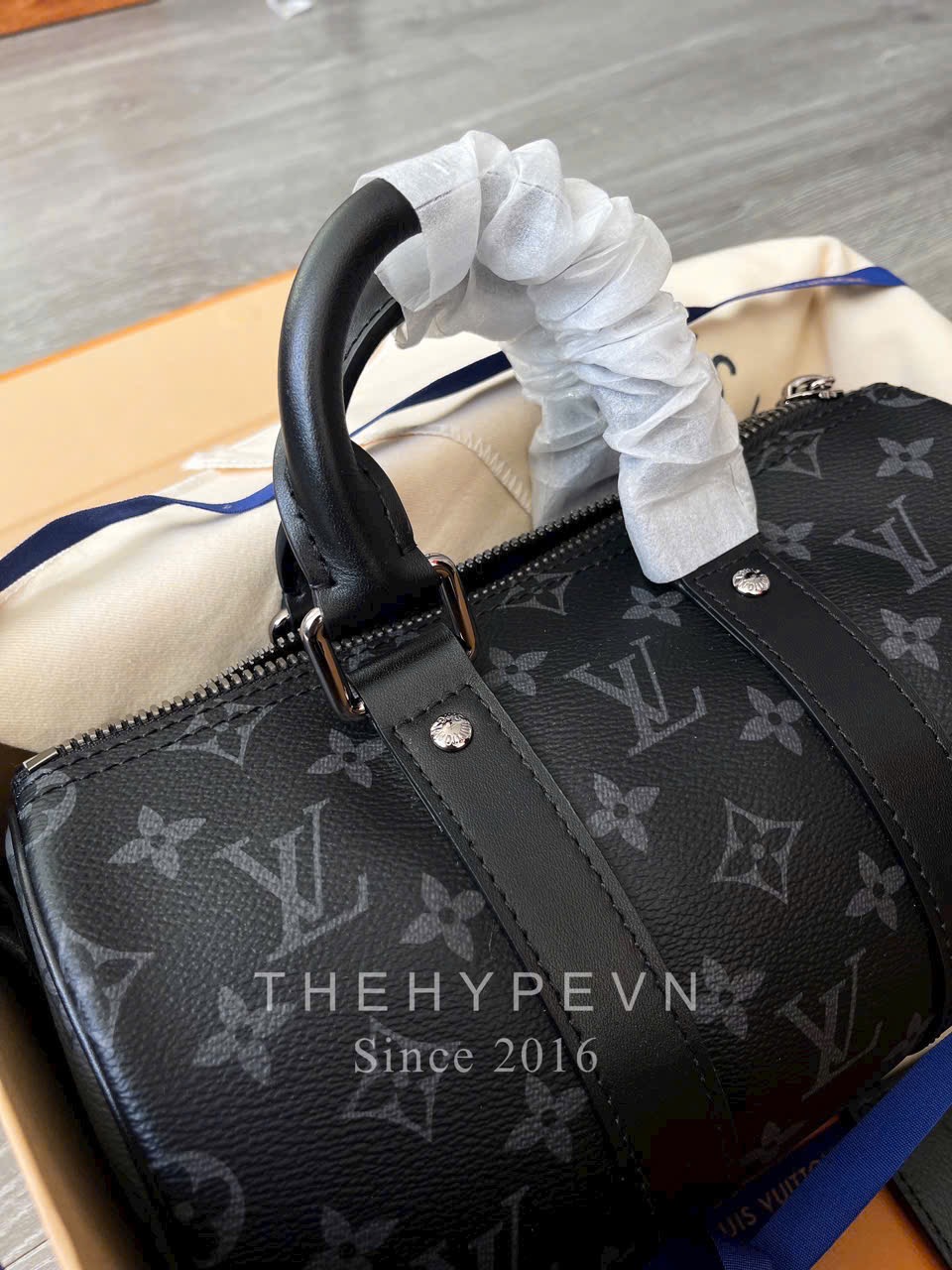 Túi Louis Vuitton Keepall Bandoulière 25 (Black) [Mirror Quality]