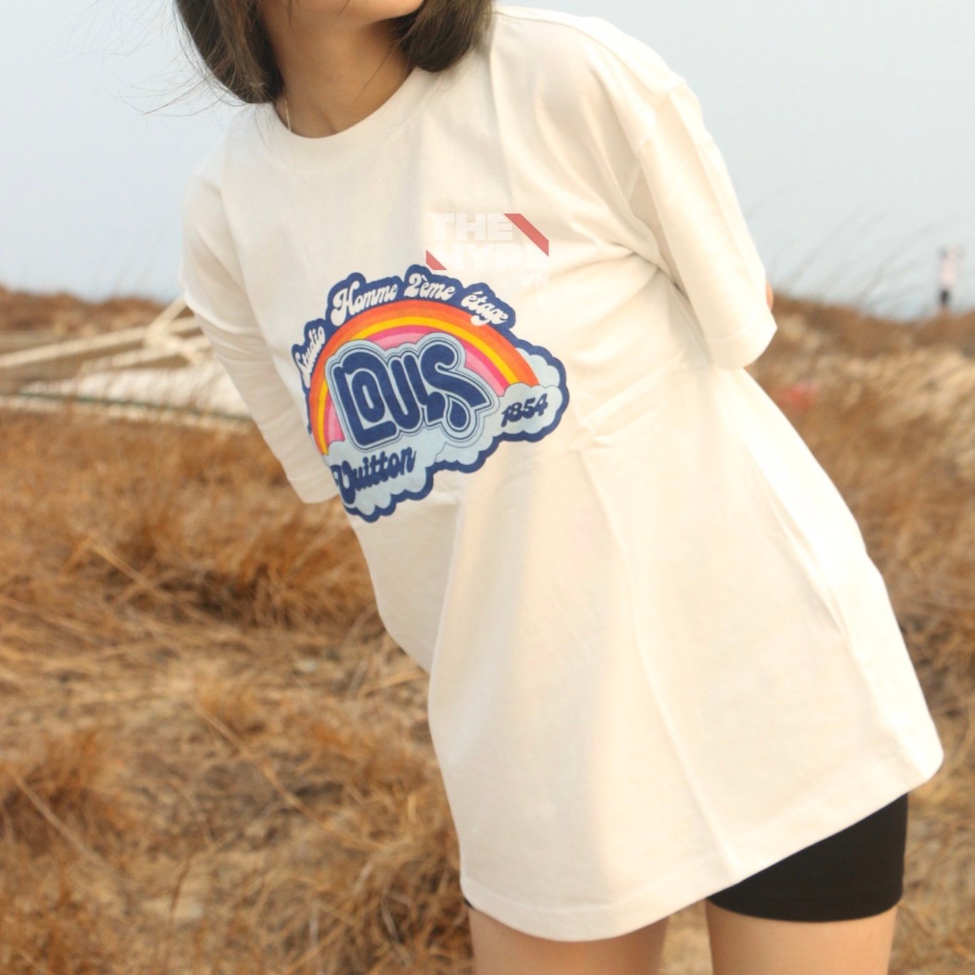 LOUIS VUITTON TEE - Áo Thun LV Rainbow Printed (White) [Mirror Quality]