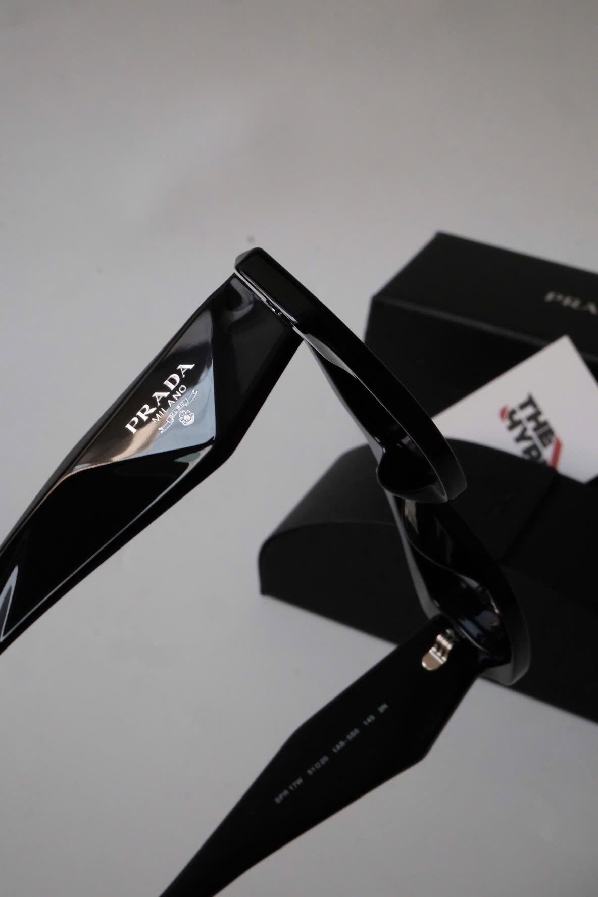 KÍNH PRADA PR 17WS RETANGLE (BLACK)