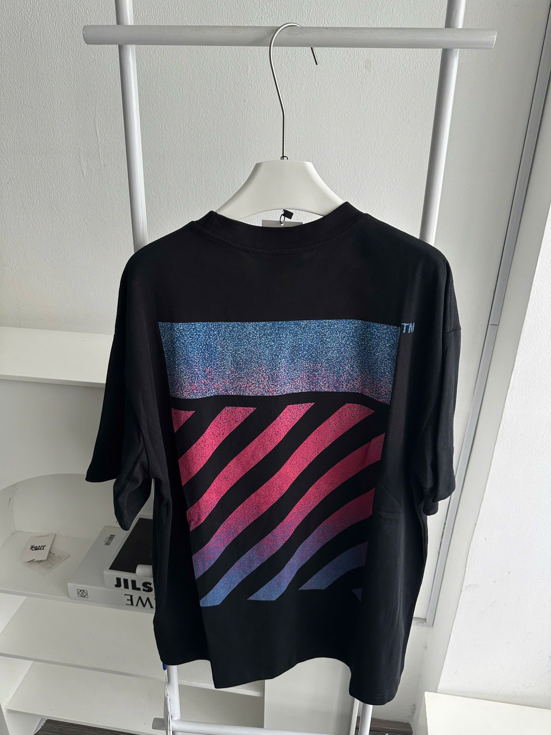 ÁO THUN OFF WHITE GRAPHIC (BLACK)