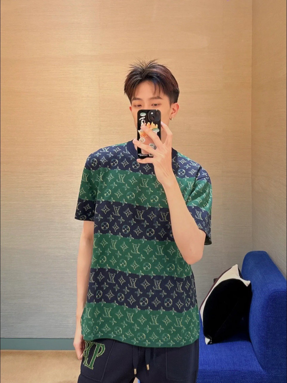 ÁO THUN LOUIS VUITTON DRAWS MONOGRAM (DARK NIGHT BLUE)