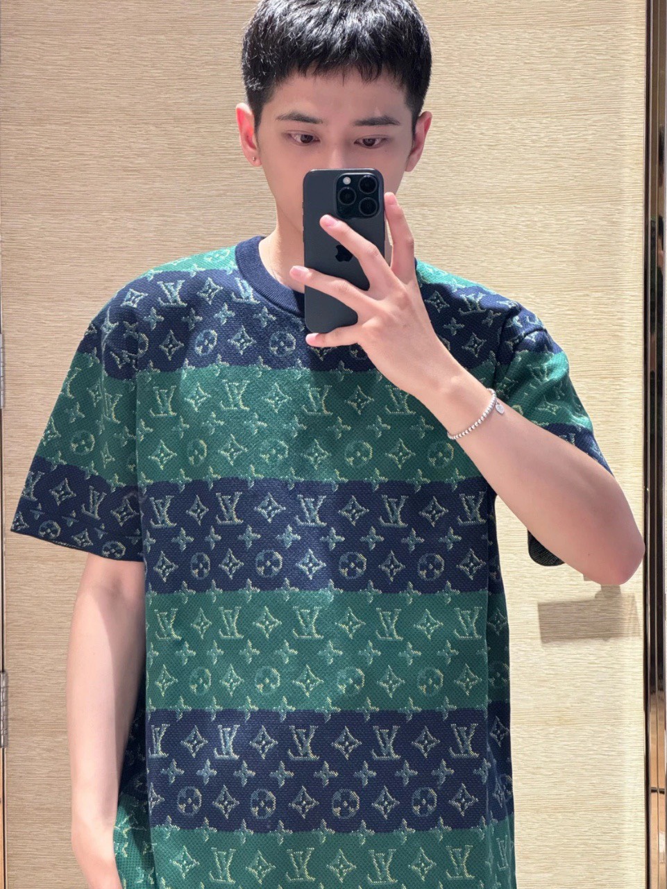 ÁO THUN LOUIS VUITTON DRAWS MONOGRAM (DARK NIGHT BLUE)