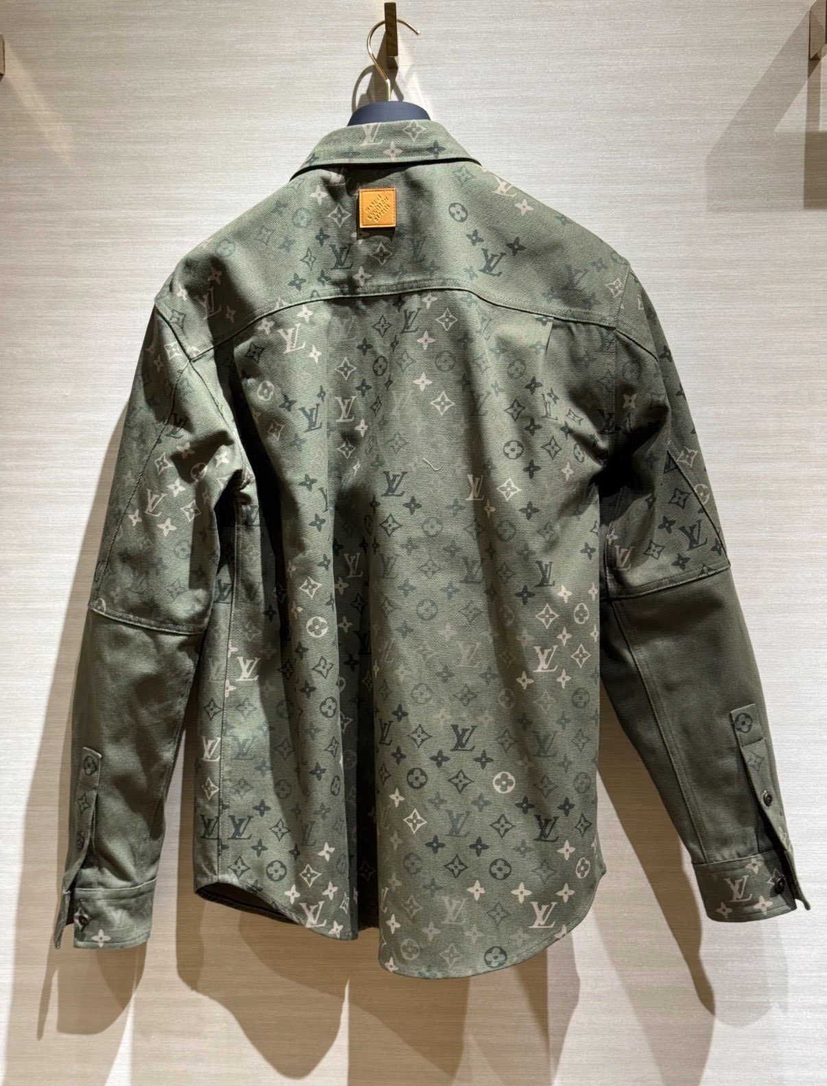ÁO SƠ MI  LOUIS VUITTON MONOGRAM (DARK GREEN)