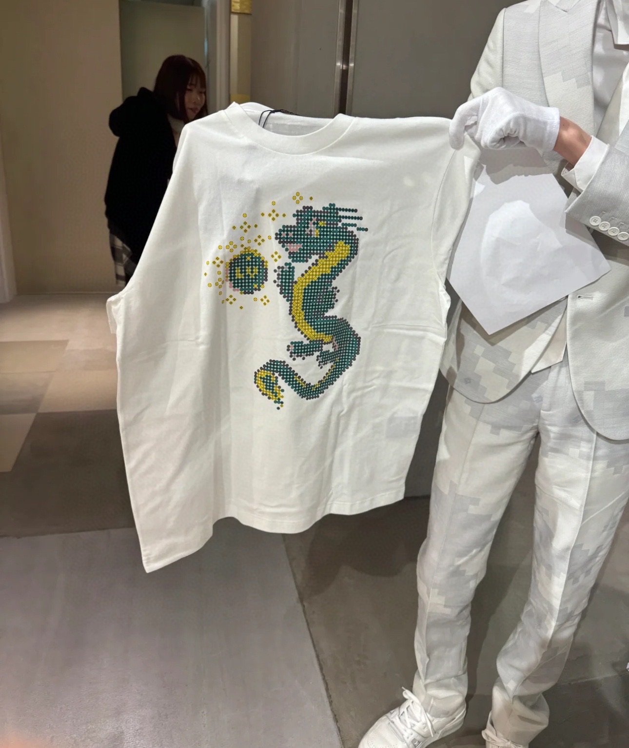 Áo Thun Louis Vuitton LV Dragon SS24 Motif (White) [Mirror Quality]
