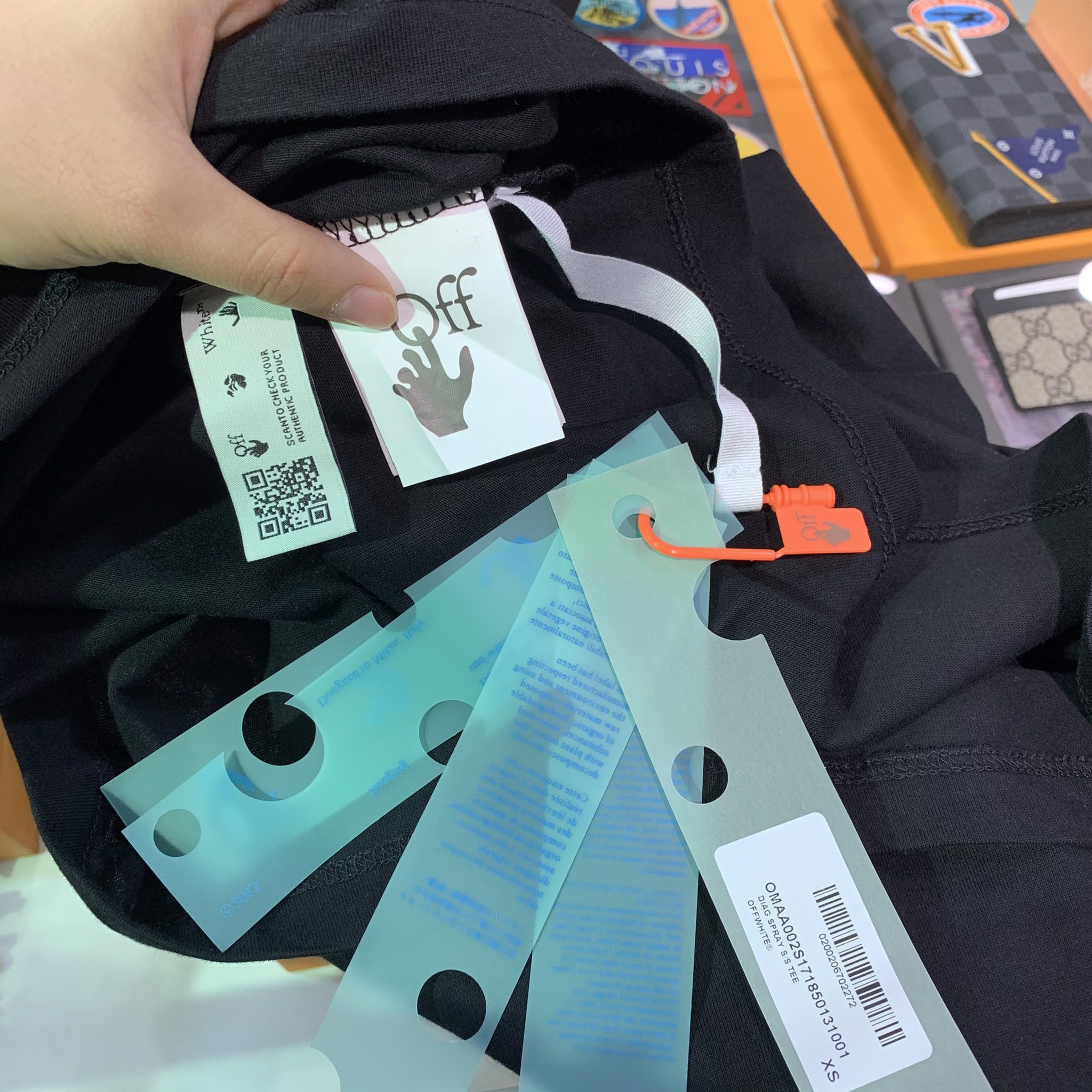 Áo Off-white Caravaggio Painting (Black) [Mirror Quality]