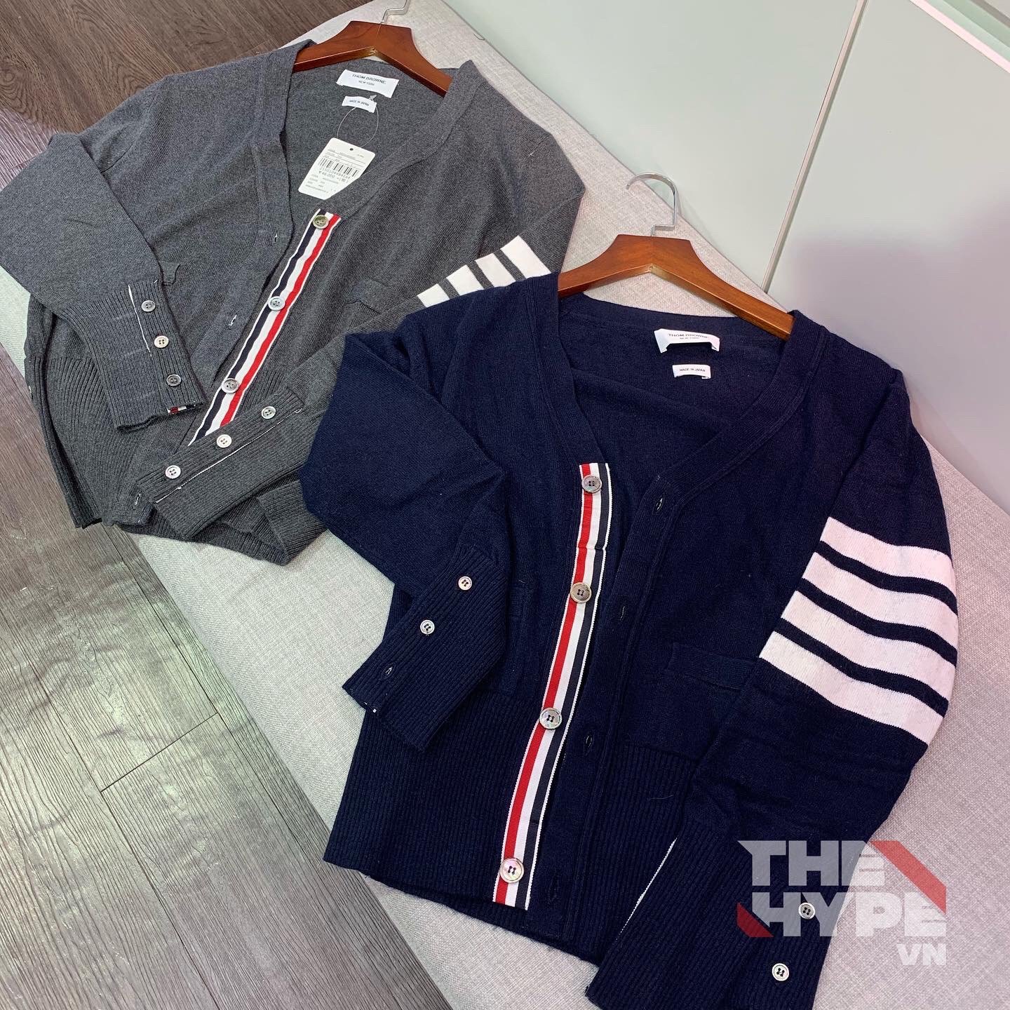 THOM BROWNE CARDIGAN - Áo khoác Thom Browne 4 bar stripe ( Dark Grey) [Mirror quality]