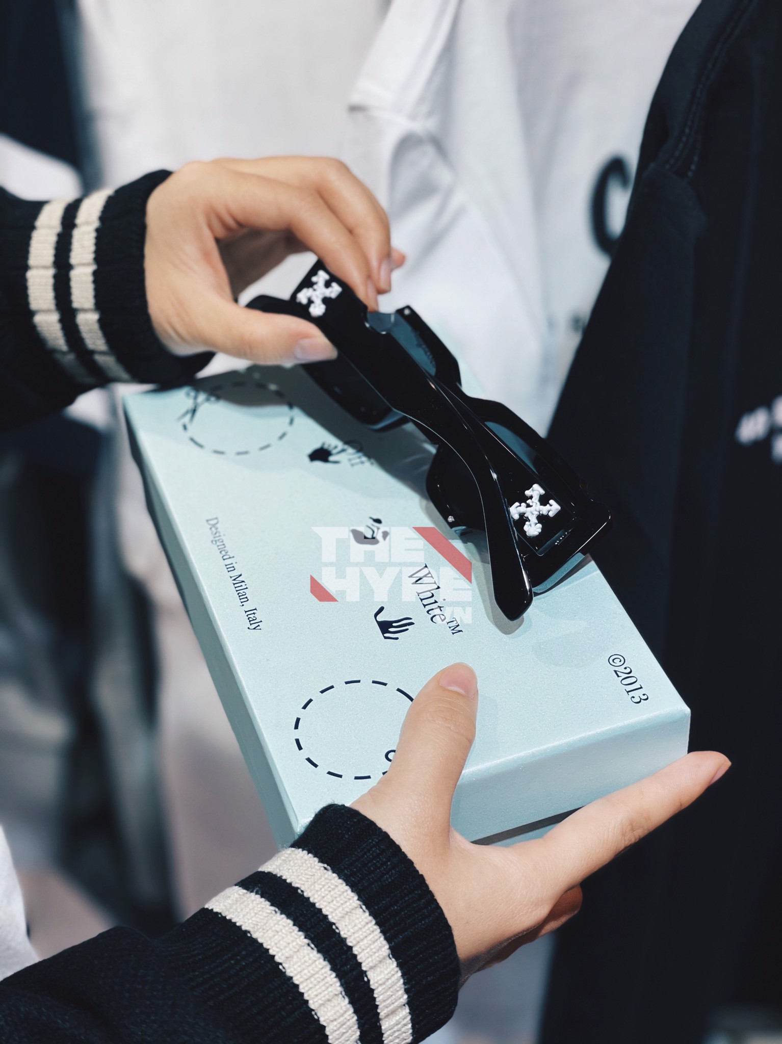 OFF-WHITE GLASSES- Kính Off-white Arthur (Black) [Mirror Quality]