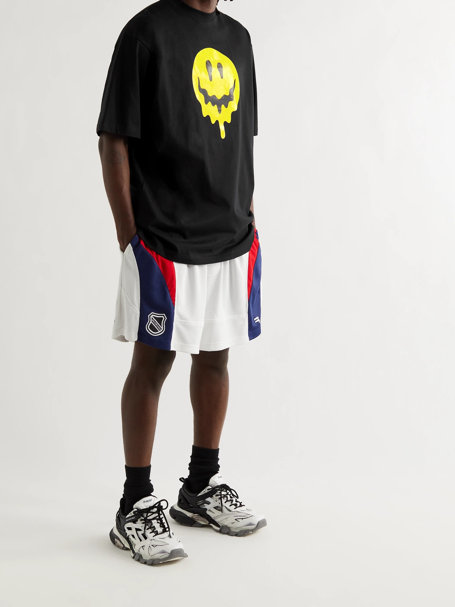 BALENCIAGA TEE - Áo Blcg Drip Peace (Black) [Mirror Quality]