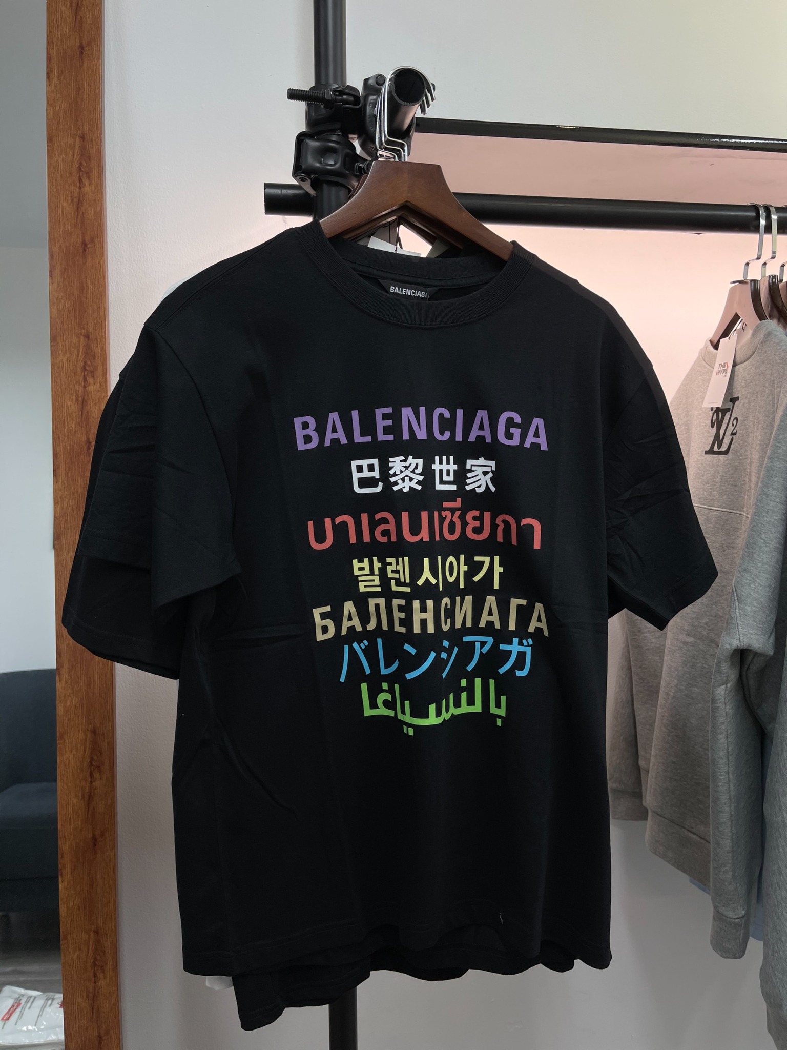 BALENCIAGA TEE - Áo Blcg Language (Black) [Mirror Quality]