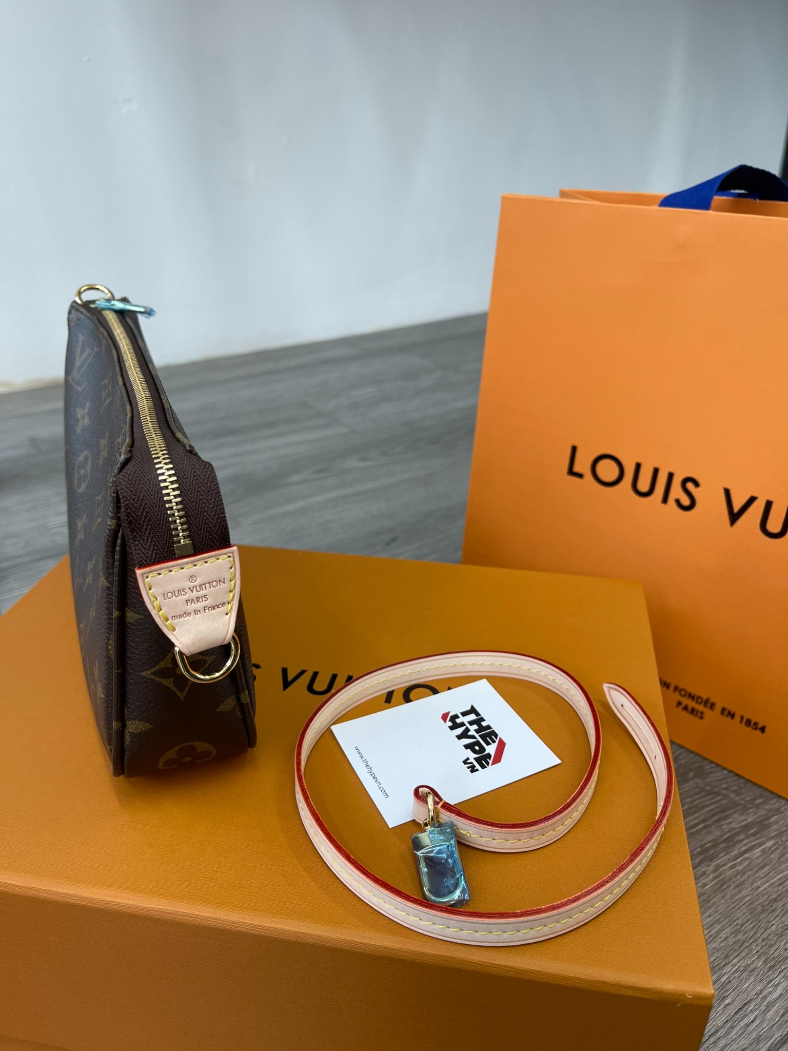 Túi Louis Vuitton Pochette Accessoires Bag [Mirror Quality]
