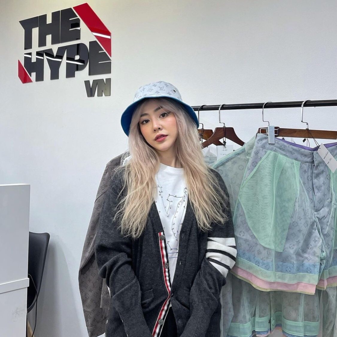 THOM BROWNE CARDIGAN - Áo khoác Thom Browne 4 bar stripe ( Dark Grey) [Mirror quality]