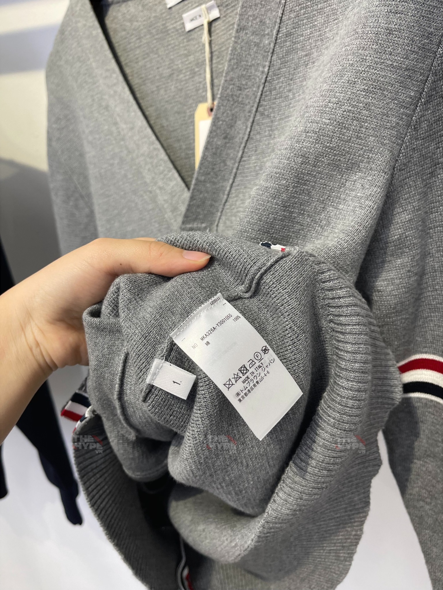 THOM BROWNE CARDIGAN - Áo khoác TB Milano Stitch Stripe Armband (Grey) [Mirror quality]